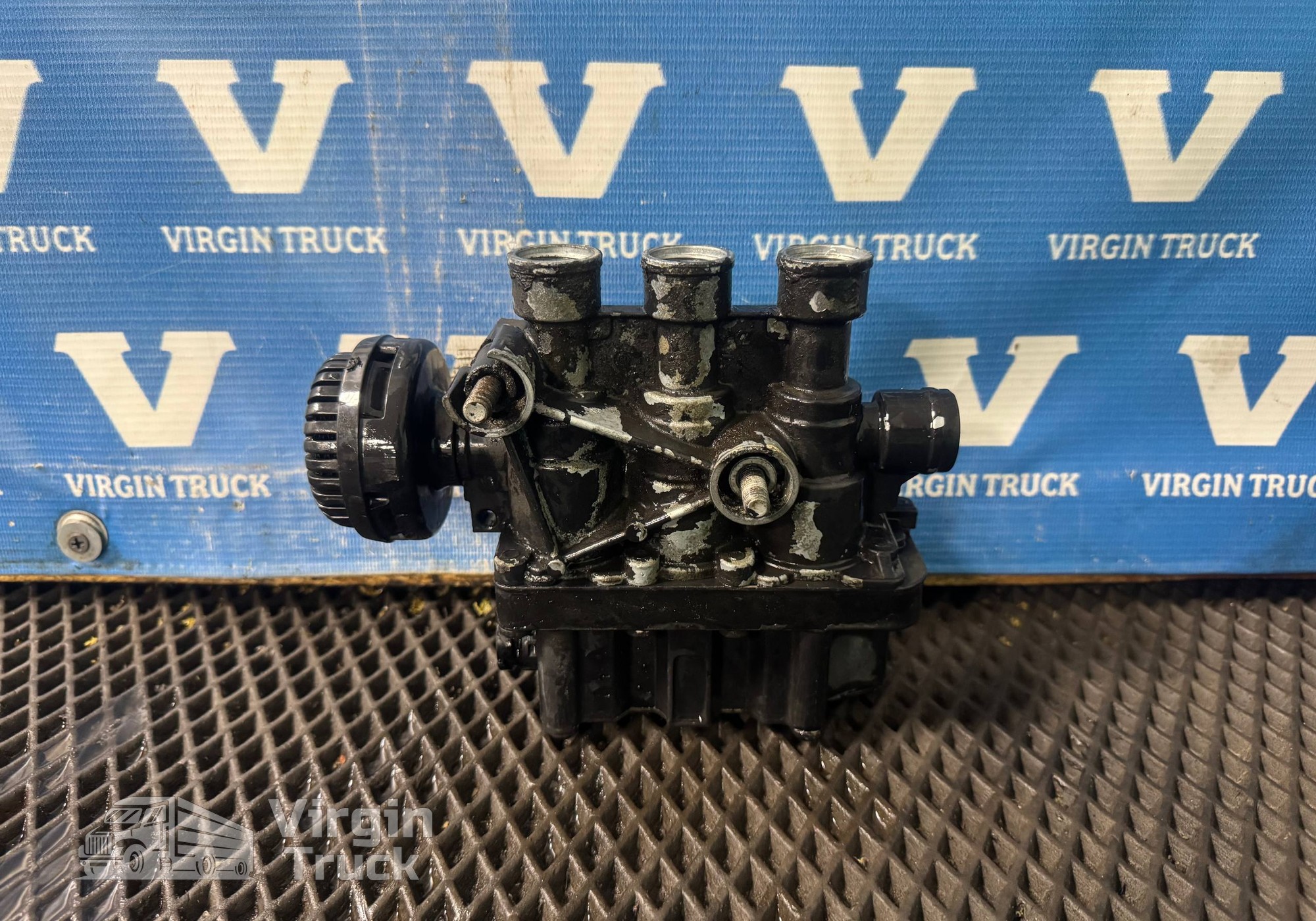 5010457434 Кран уровня пола главный 2018г.