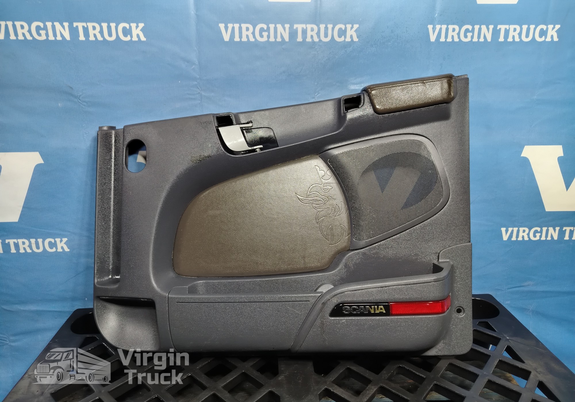 1486793 Обшивка двери для Scania 5-series G (с 2004 по 2016)