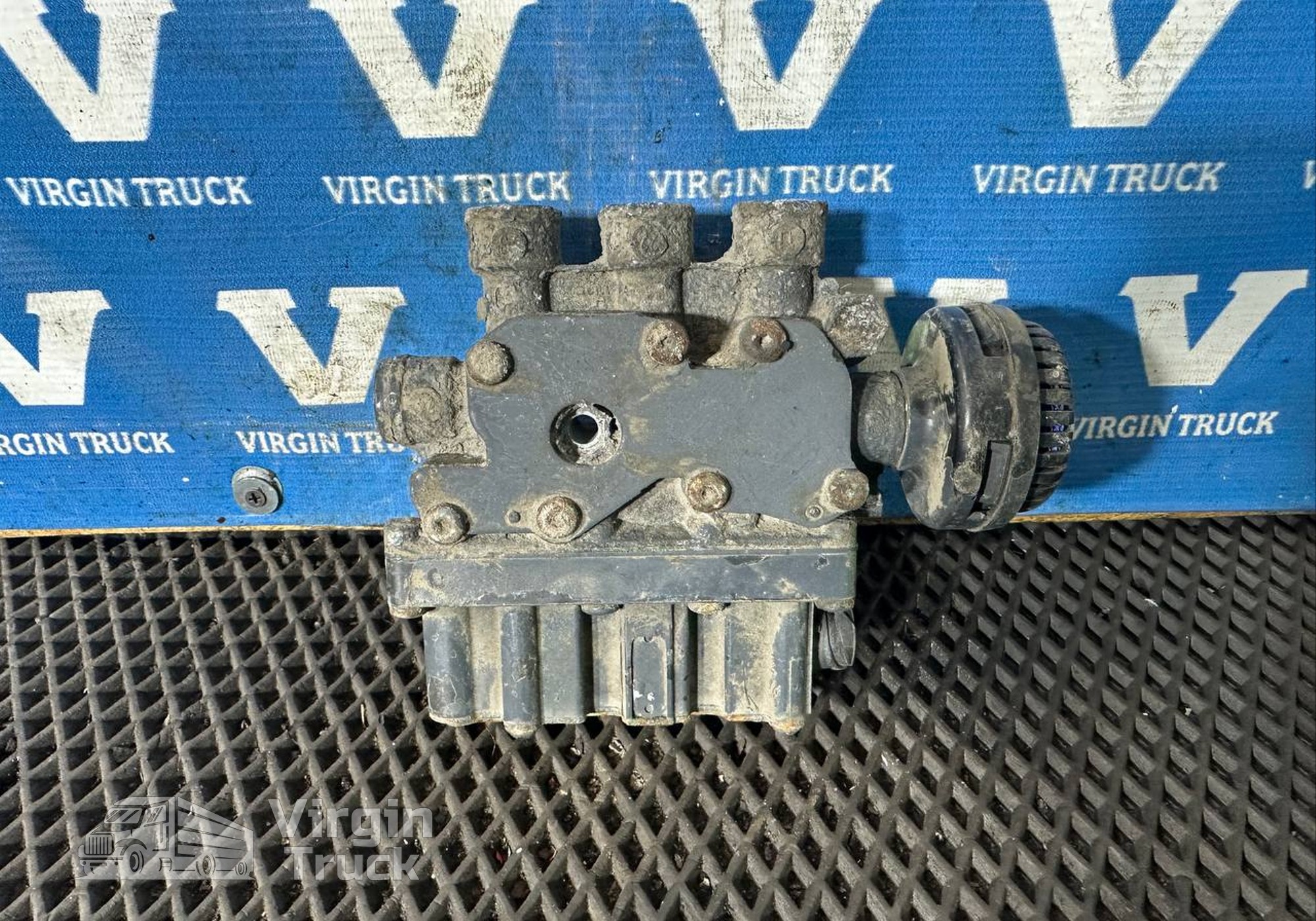 5010457434 Кран уровня пола главный