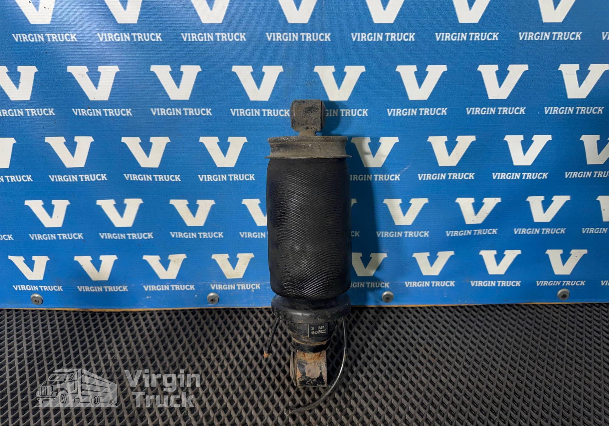 81417226055 Подушка кабины задняя для Man TGS