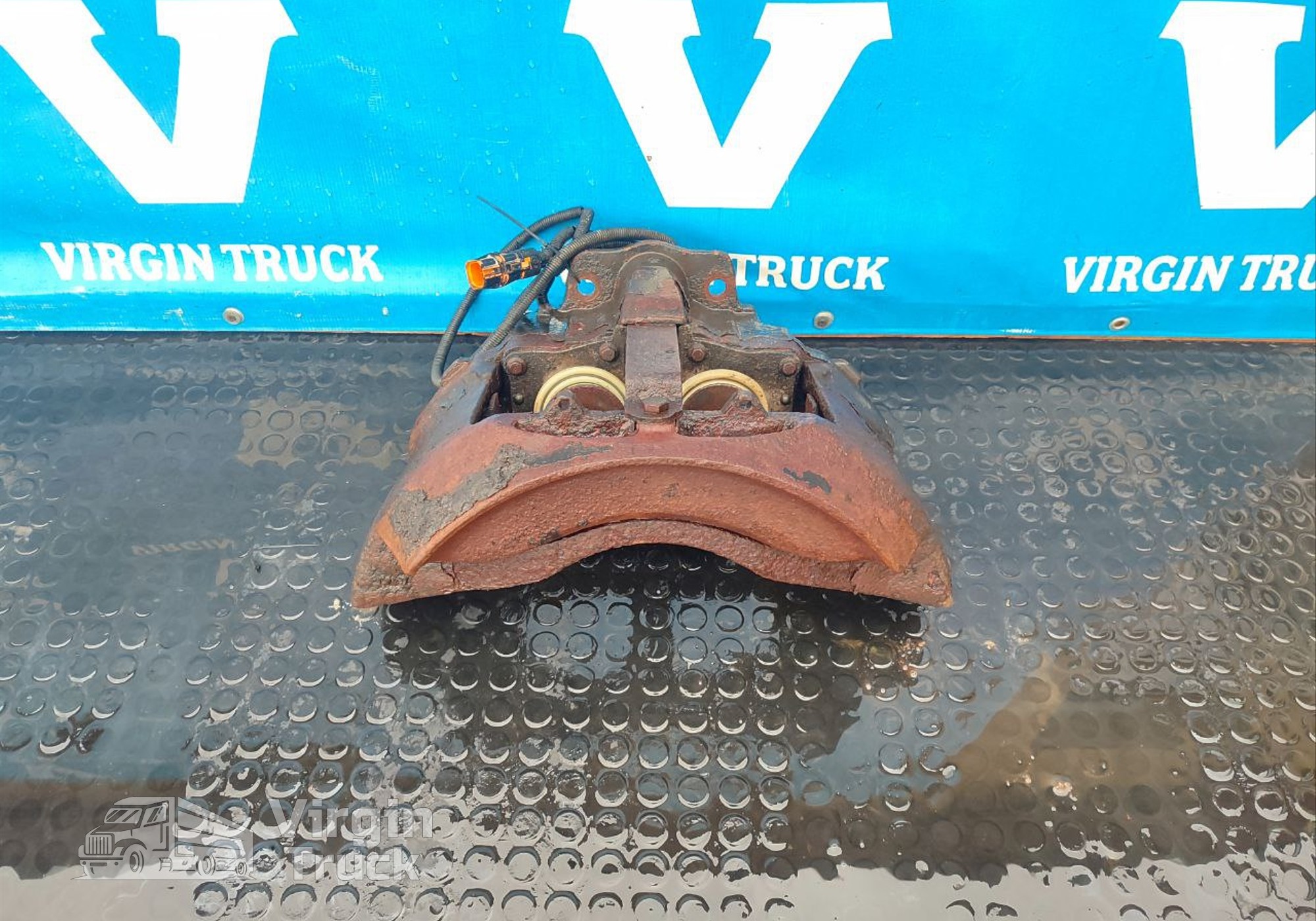 68324244 Суппорт передний правый/задний левый для Renault Magnum