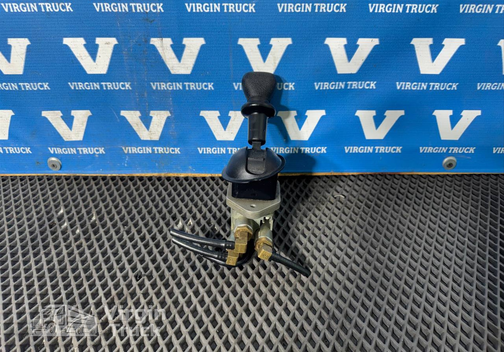 1734006 Кран ручного тормоза для Daf XF105 (с 2005)