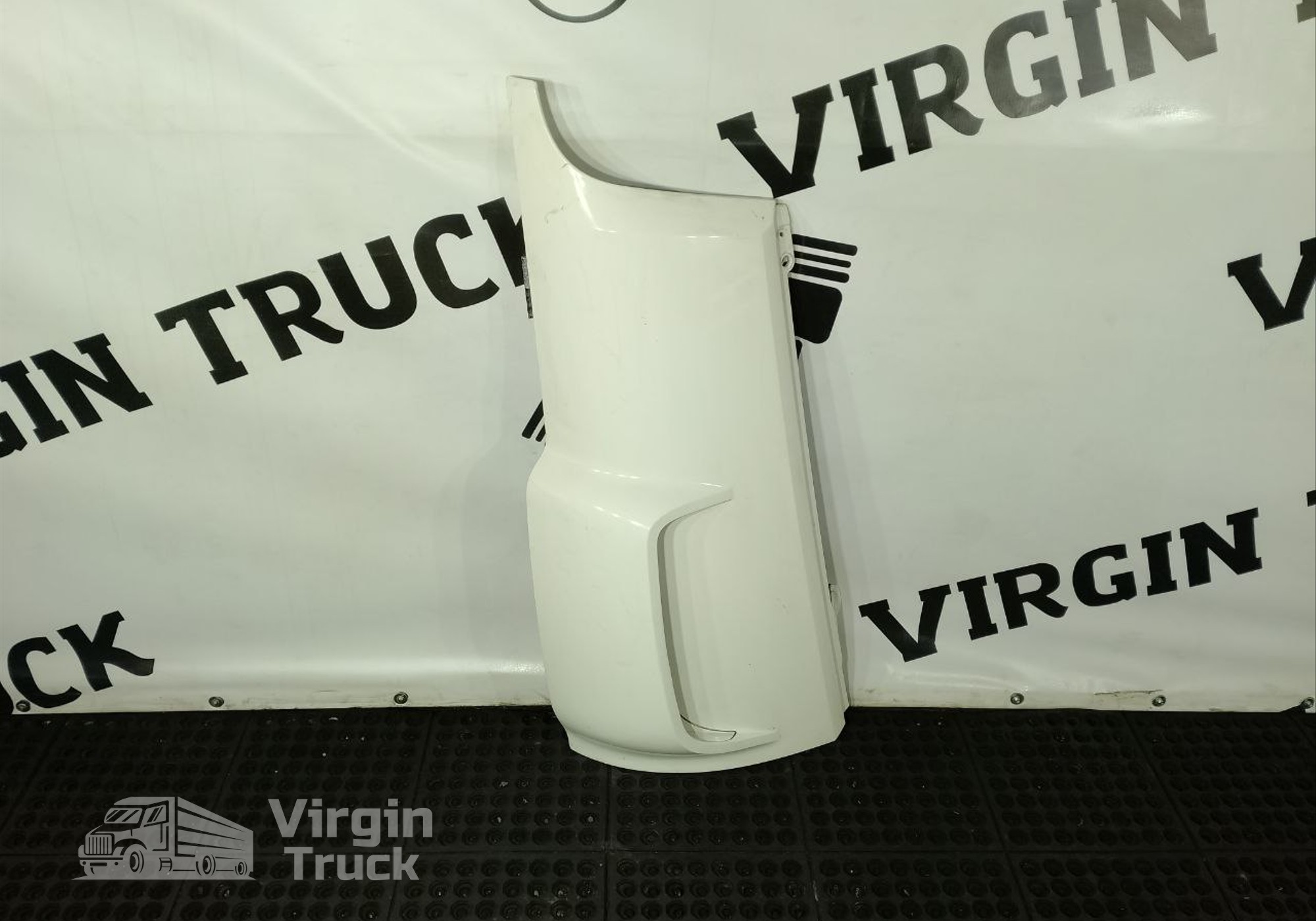 1835762 Угол кабины правый для Daf XF106 (с 2012)