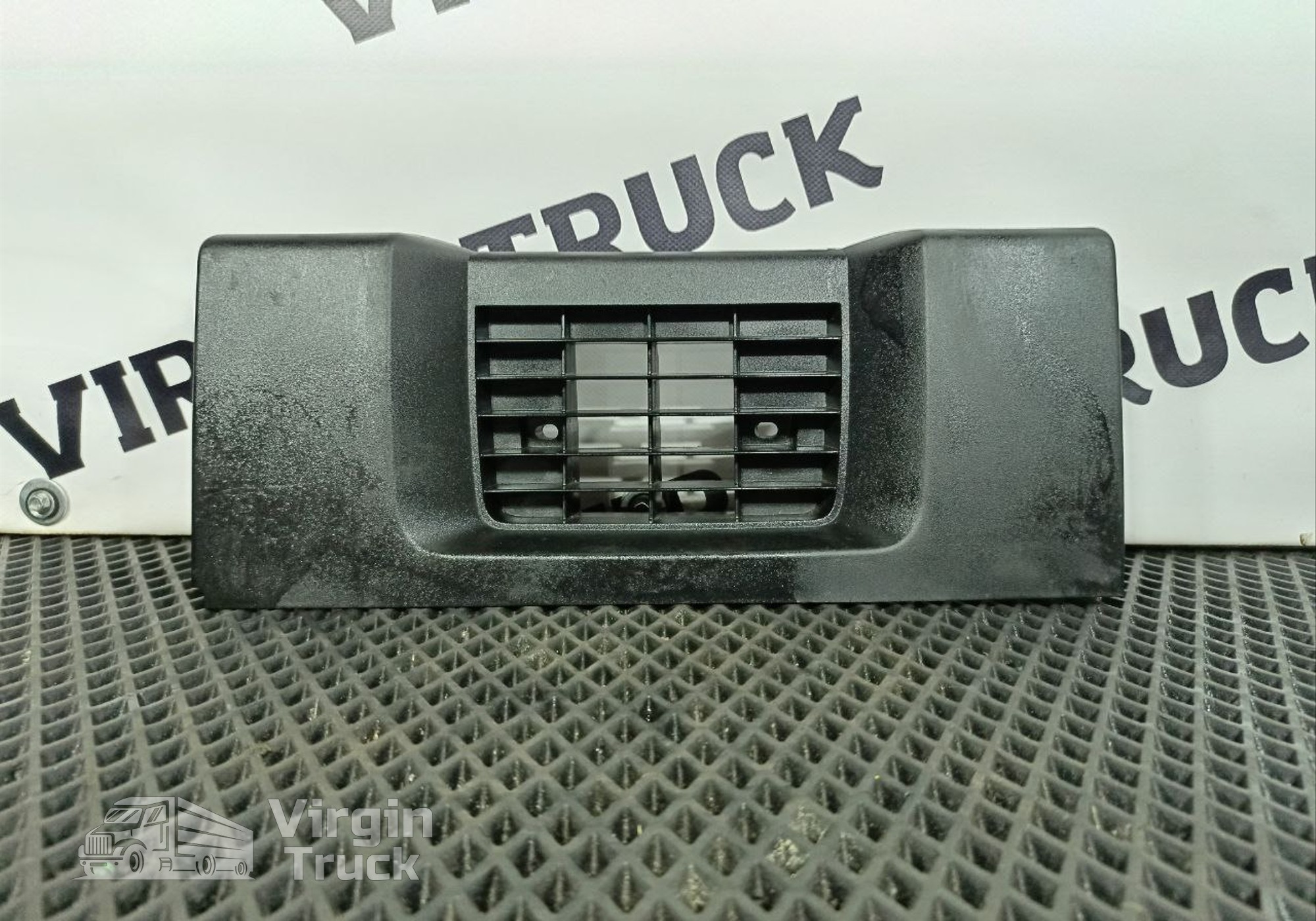 1848345 Накладка отопителя правая для Daf XF105