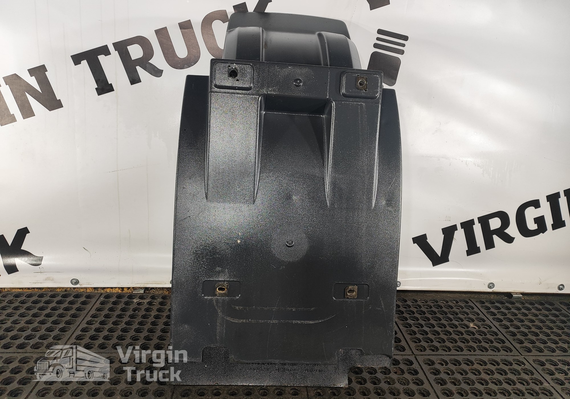 82637695 Крыло переднее задняя часть 2016г. для Volvo FM
