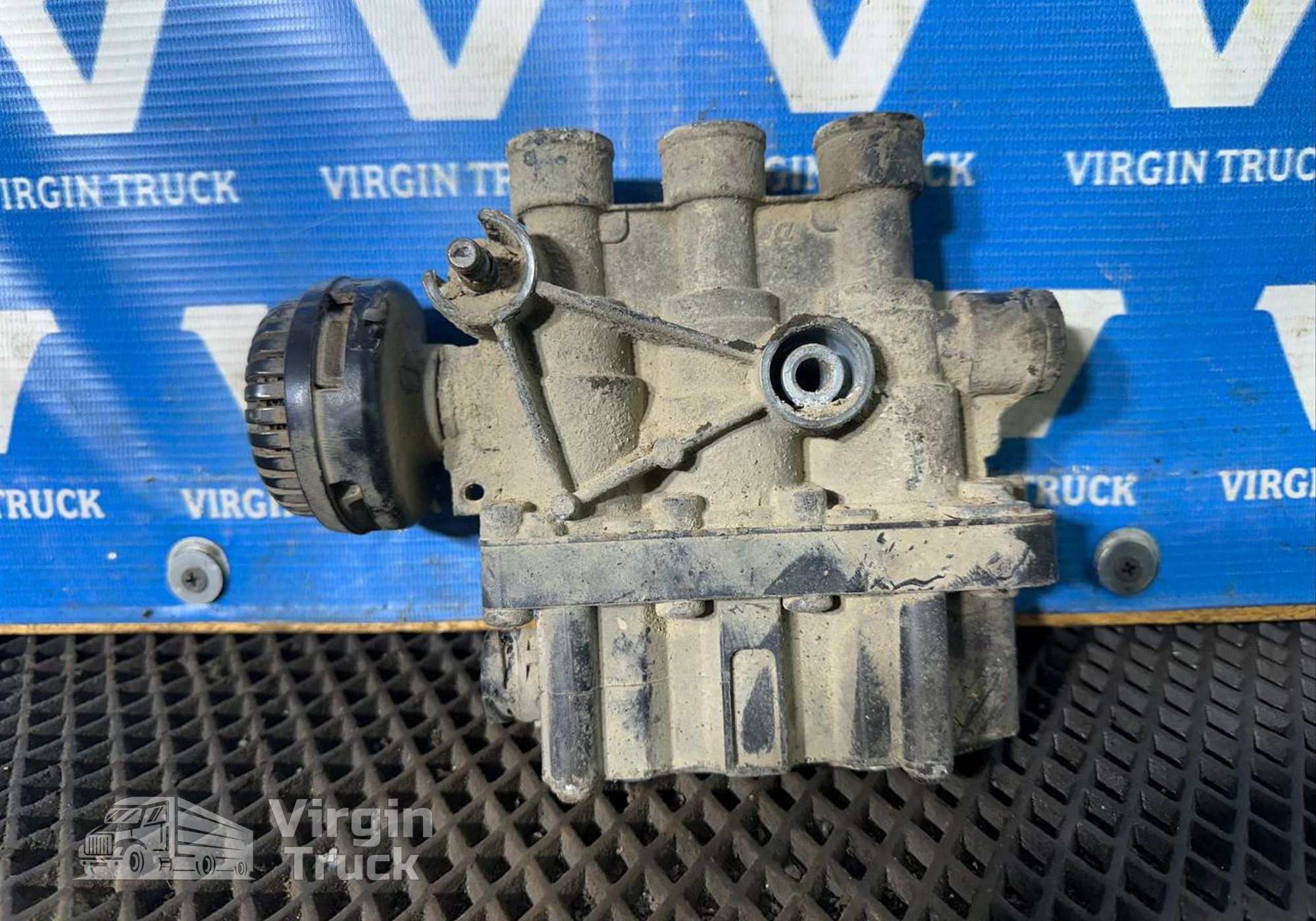 5010457434 Кран уровня пола главный