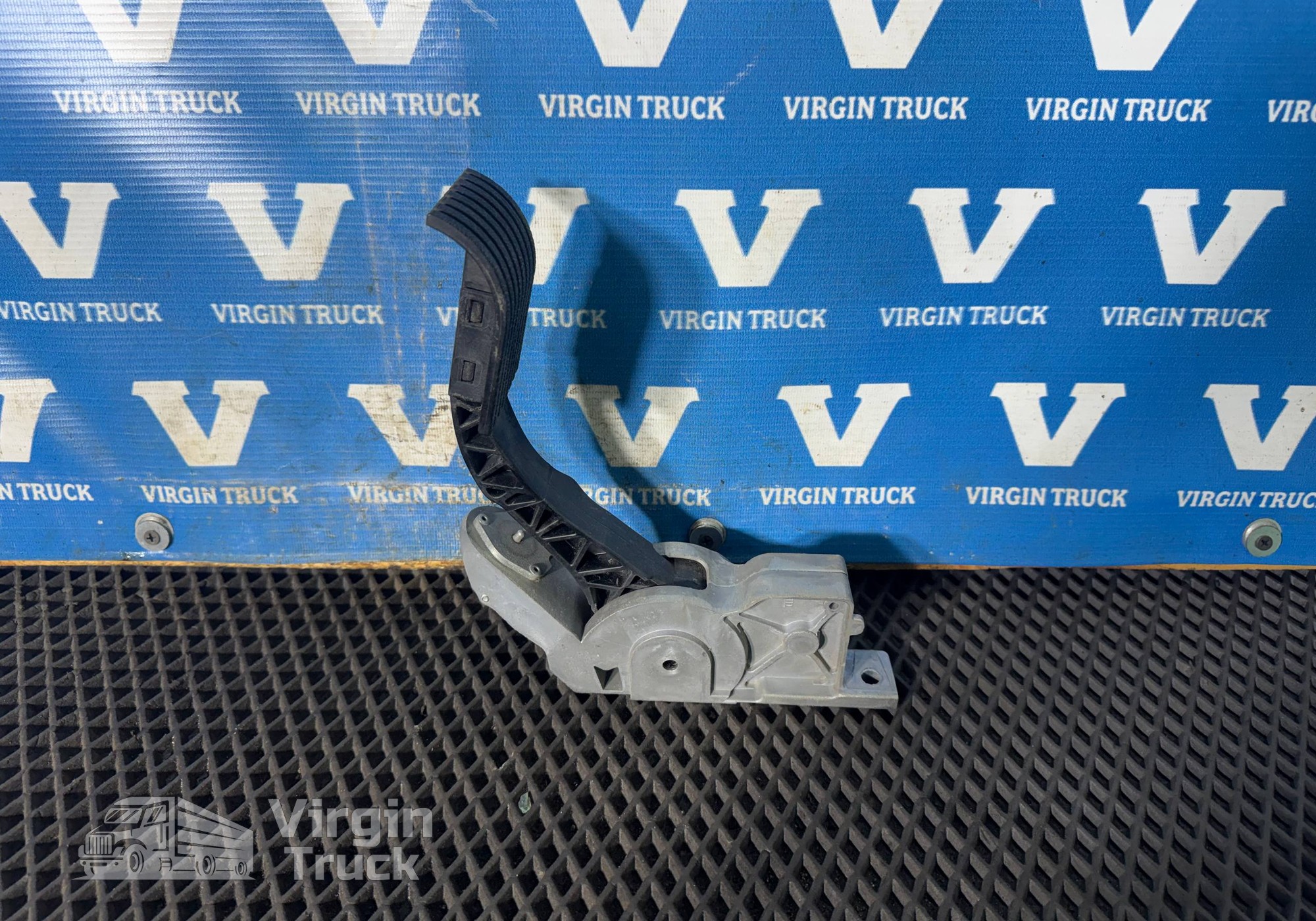 1376024 Педаль газа 2019г. для Daf CF II (с 2006 по 2013)
