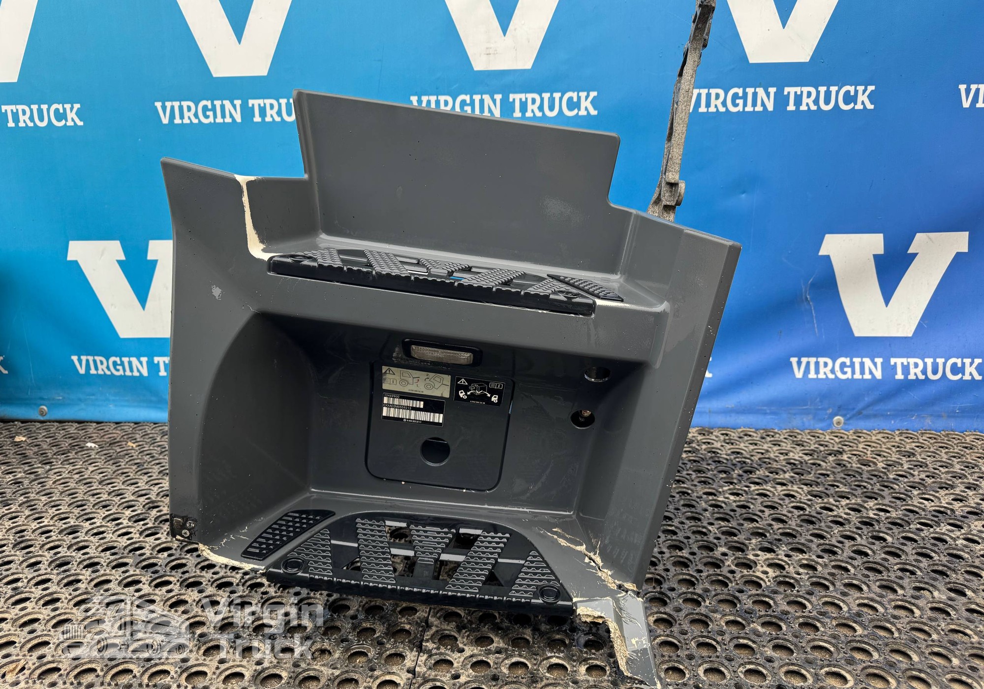 9606661903 Корпус подножки правый в сборе для Mercedes-Benz Actros New Actros MP4 (с 2011)