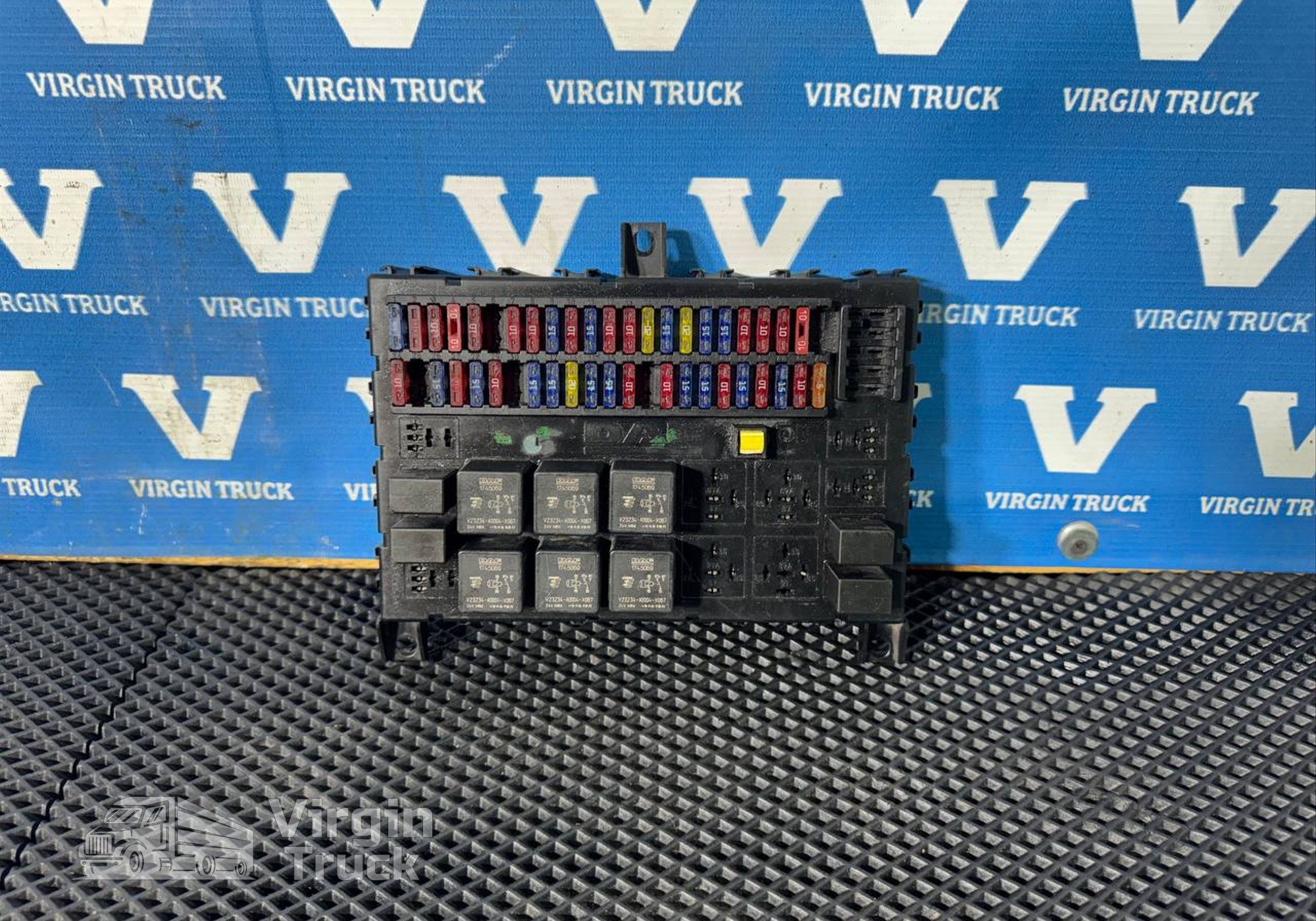 1895428 Блок предохранителей для Daf 95