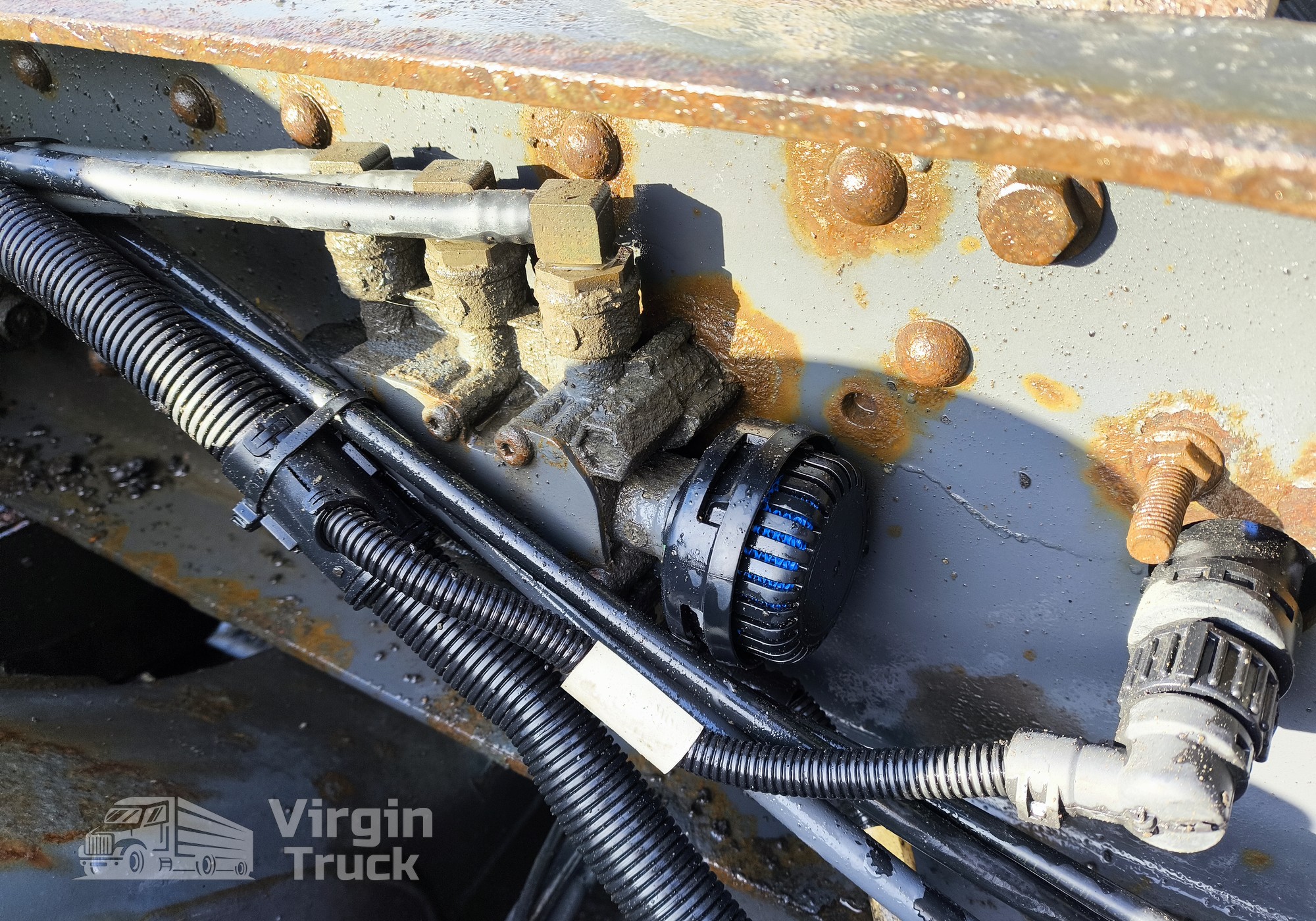 5010457434 Кран уровня пола главный для Man TGL