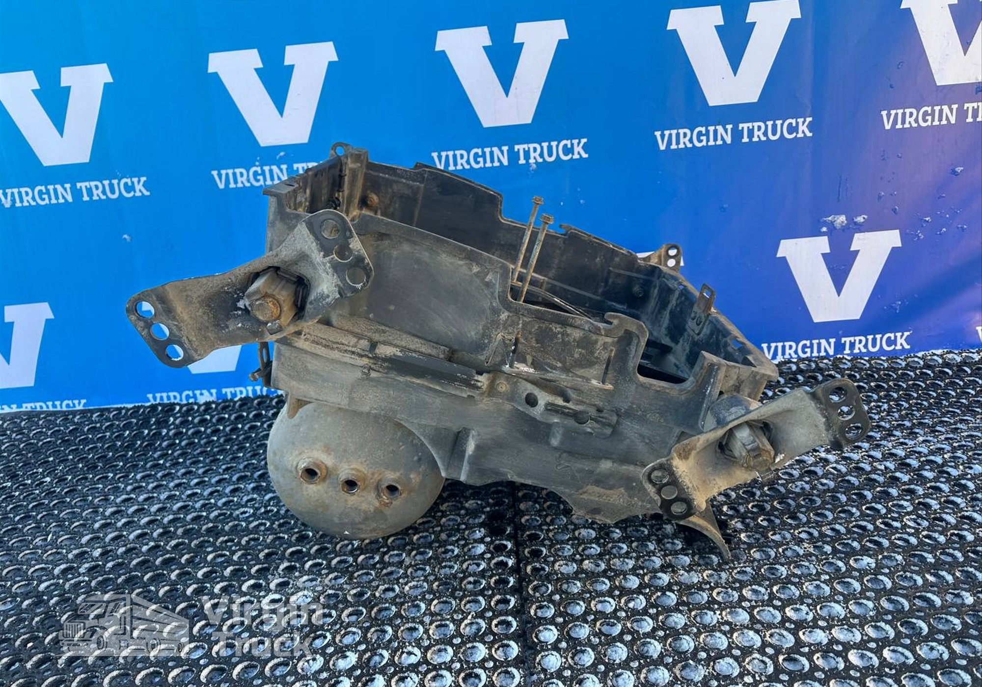 9605411810 Ящик АКБ 2021 года. для Mercedes-Benz Actros New Actros MP4 (с 2011)