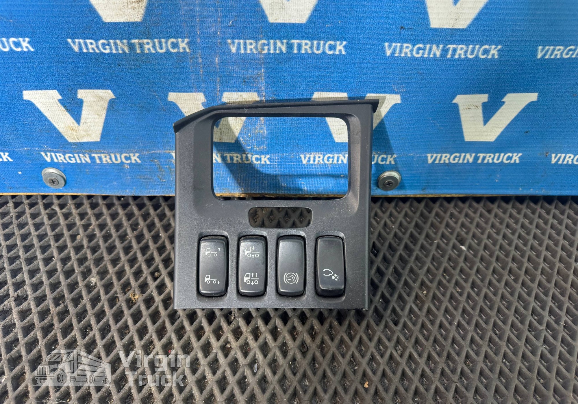 1868289 Рамка с кнопками для Scania 5-series G (с 2004 по 2016)