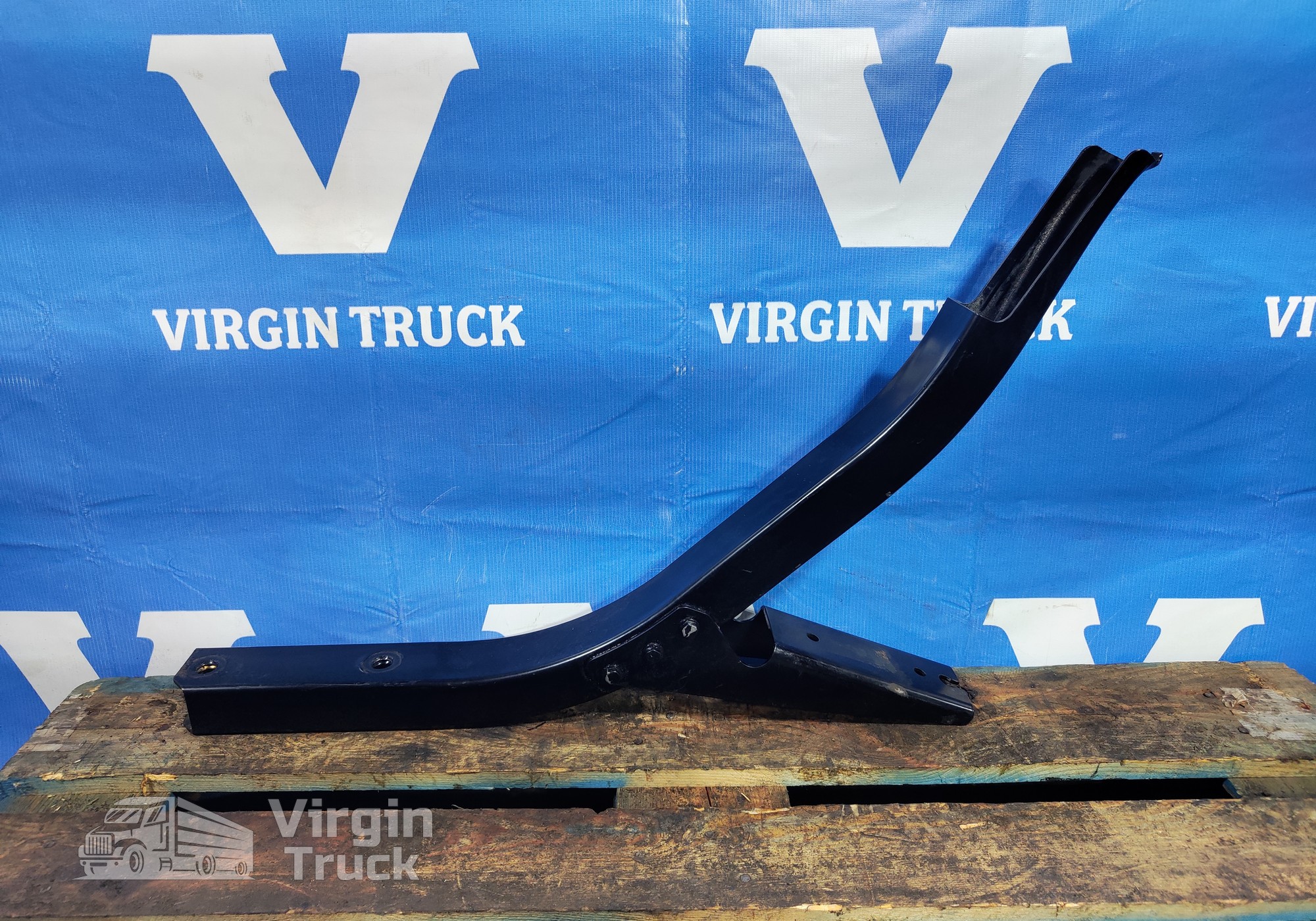 1888560 Кронштейн для Daf XG (с 2021)