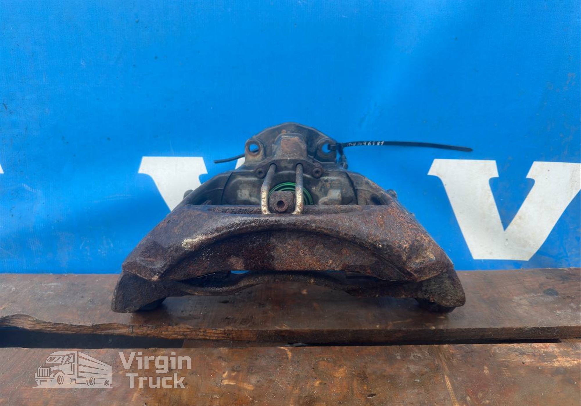 81508046635 Суппорт задний левый для Man TGX