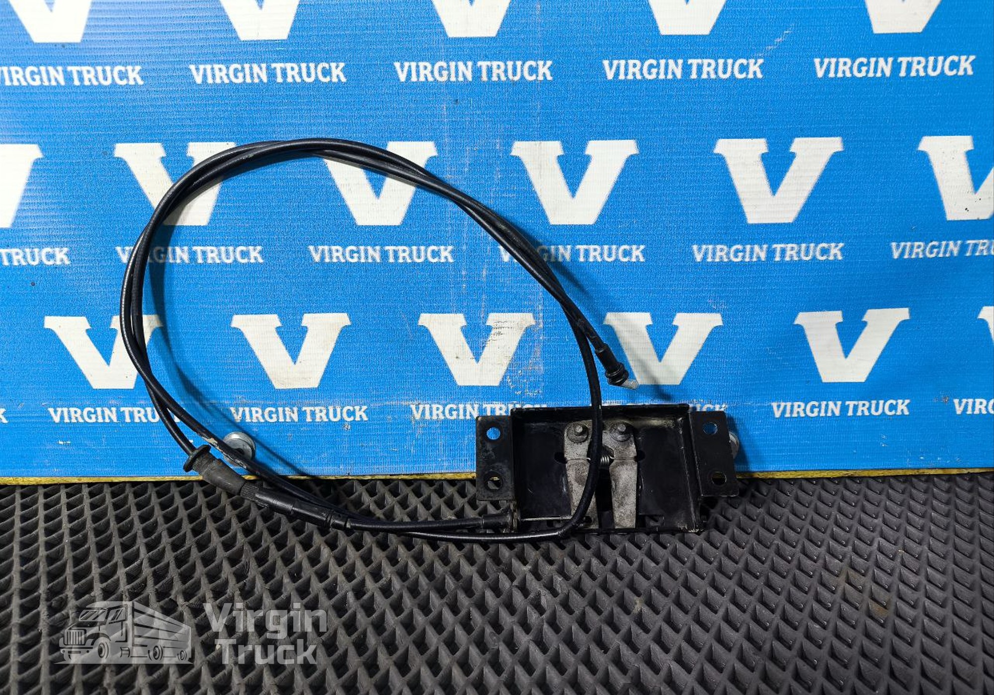 81971220042 Замок капота для Man TGX II (с 2012)