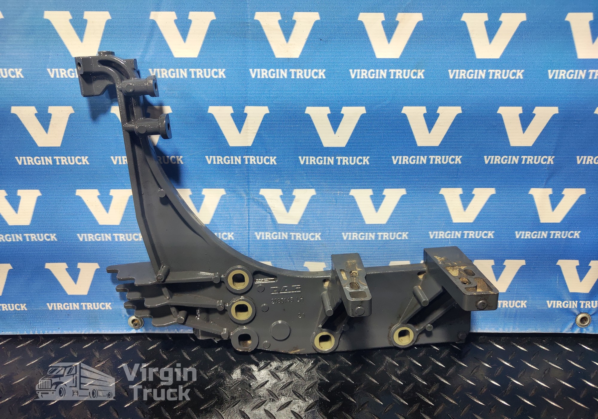 2035145 Кронштейн для Daf XF106 (с 2012)