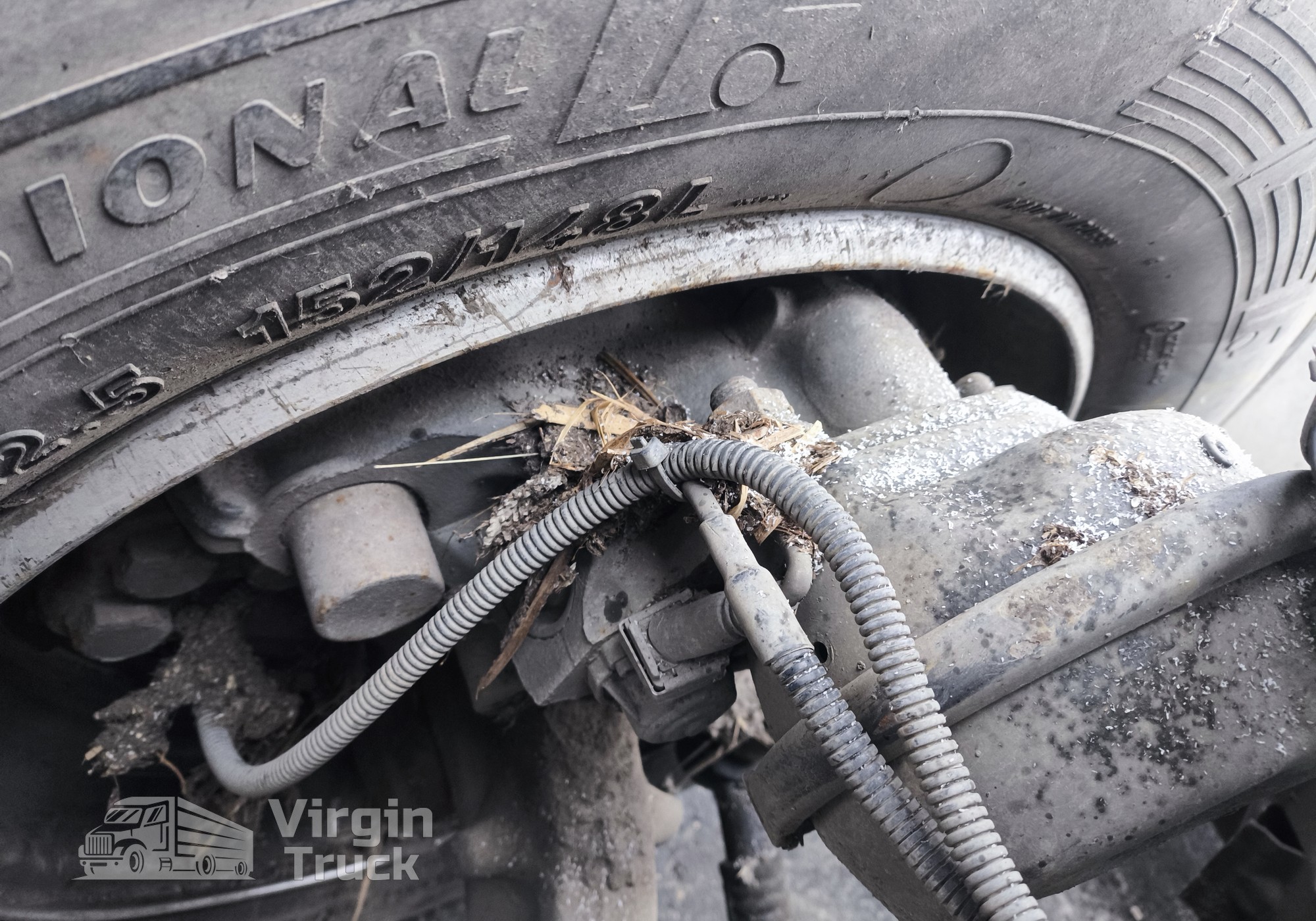 1928821 Суппорт тормозной правый