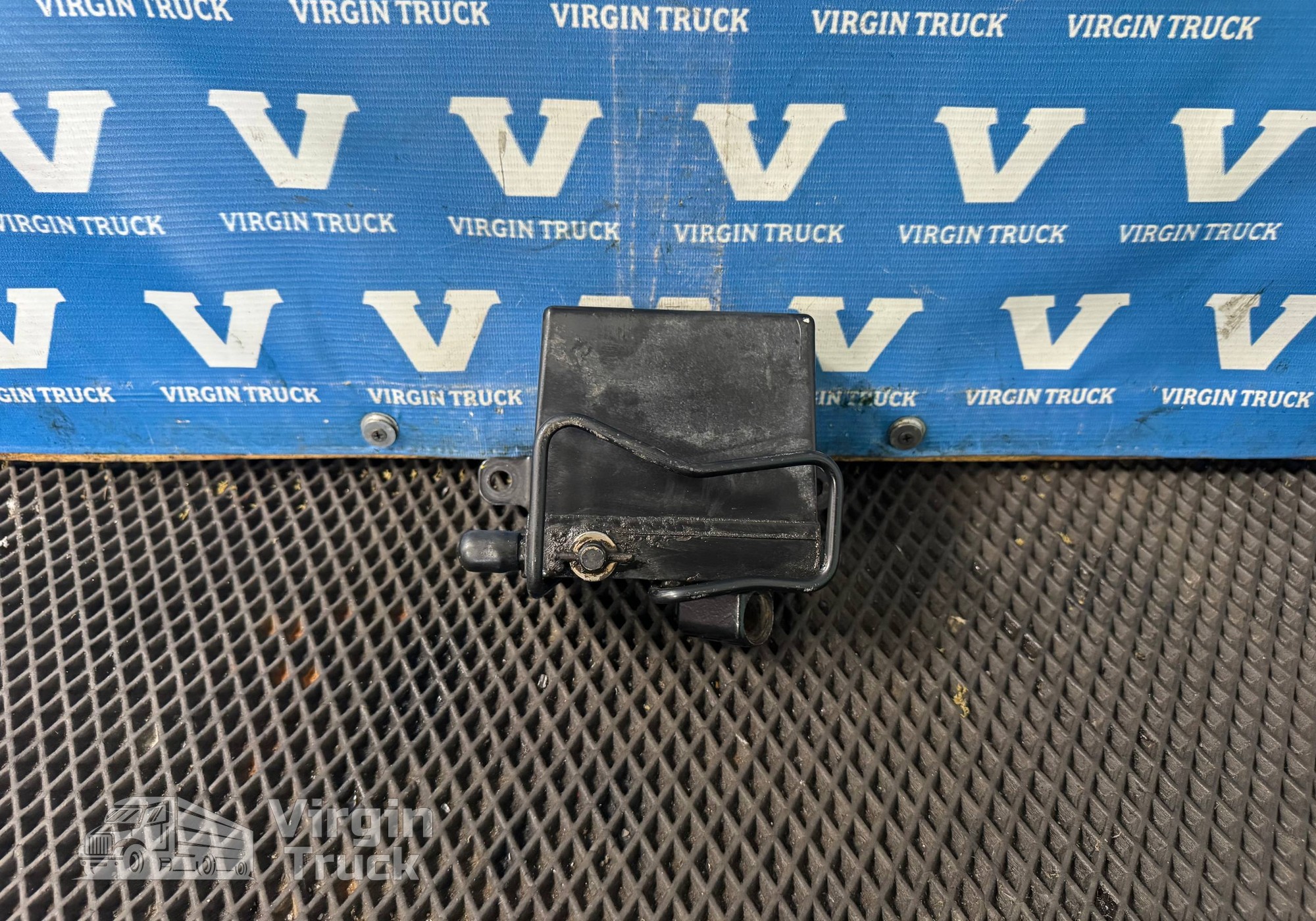 1914281 Насос подъема кабины 2021г. для Daf XF106 (с 2012)