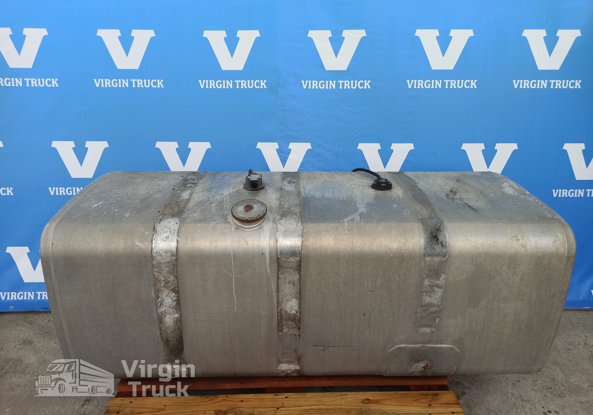 65205110101080 Бак топливный 700L 2020г для КАМАЗ 5490