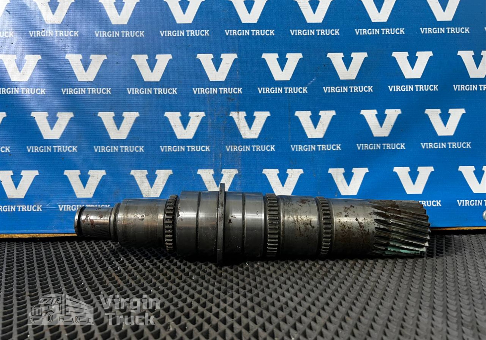 1315304131 Вторичный вал КПП ZF для Iveco Eurotrakker