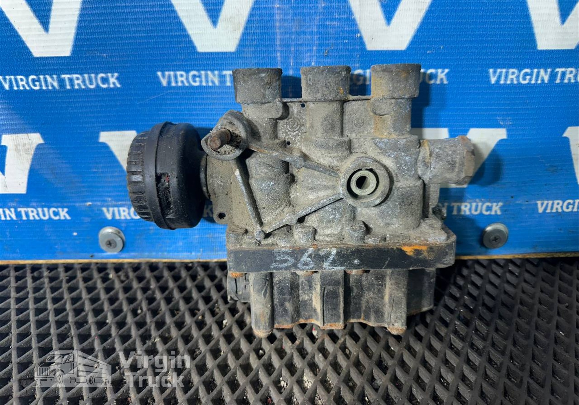 5010457434 Кран уровня пола главный