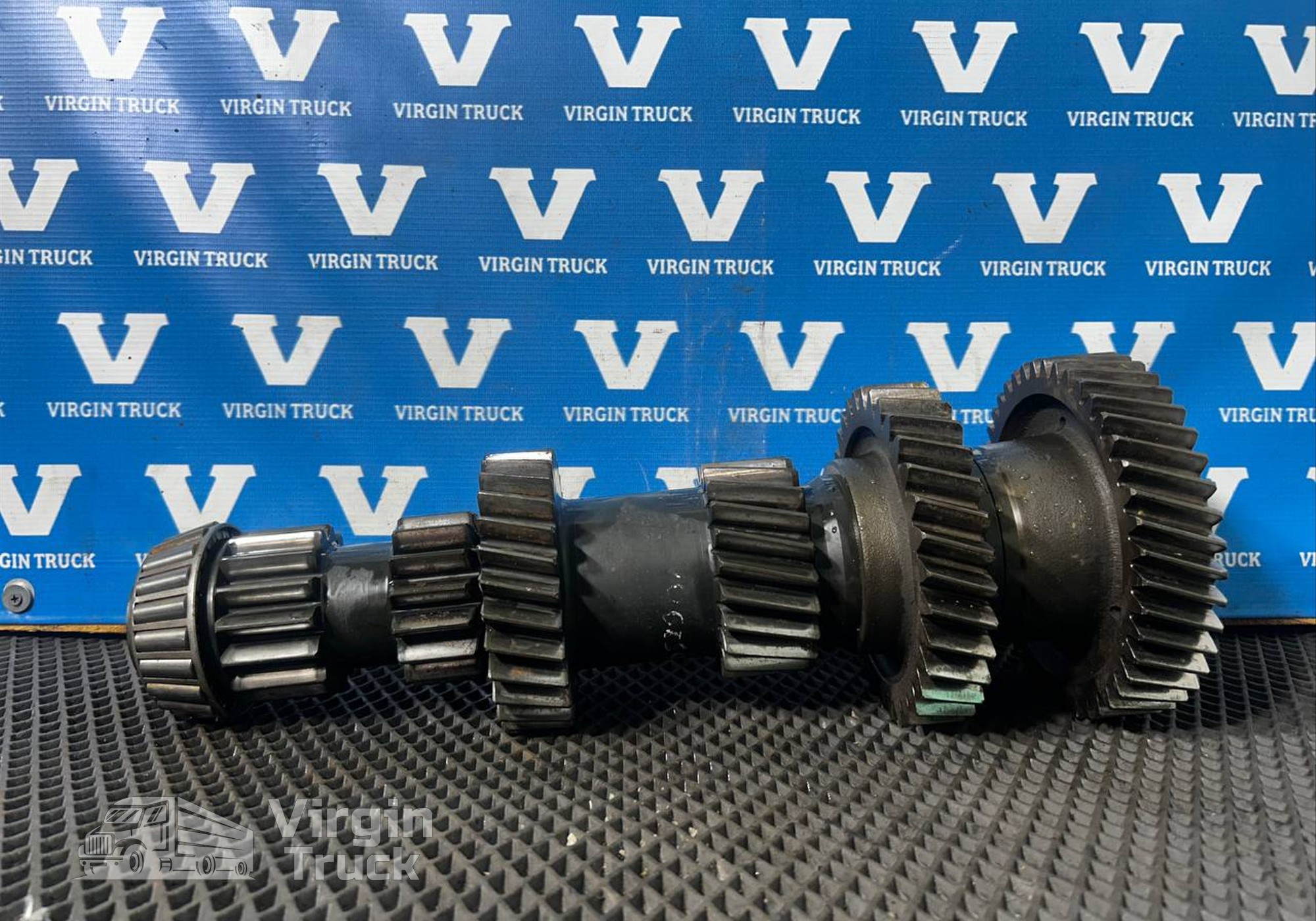 1652901 Вал КПП промежуточный для Volvo FH