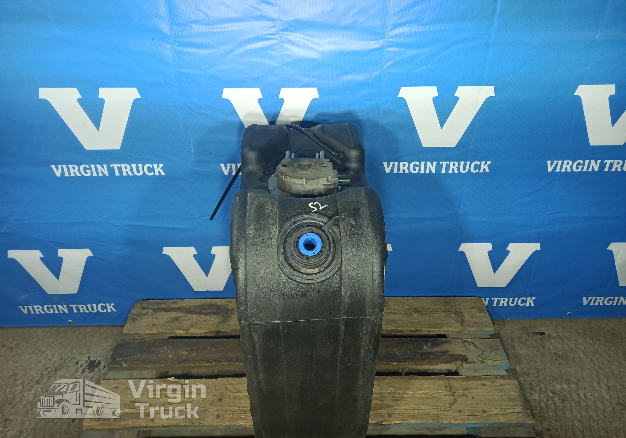 1740107 Бак AdBlue в сборе 120L