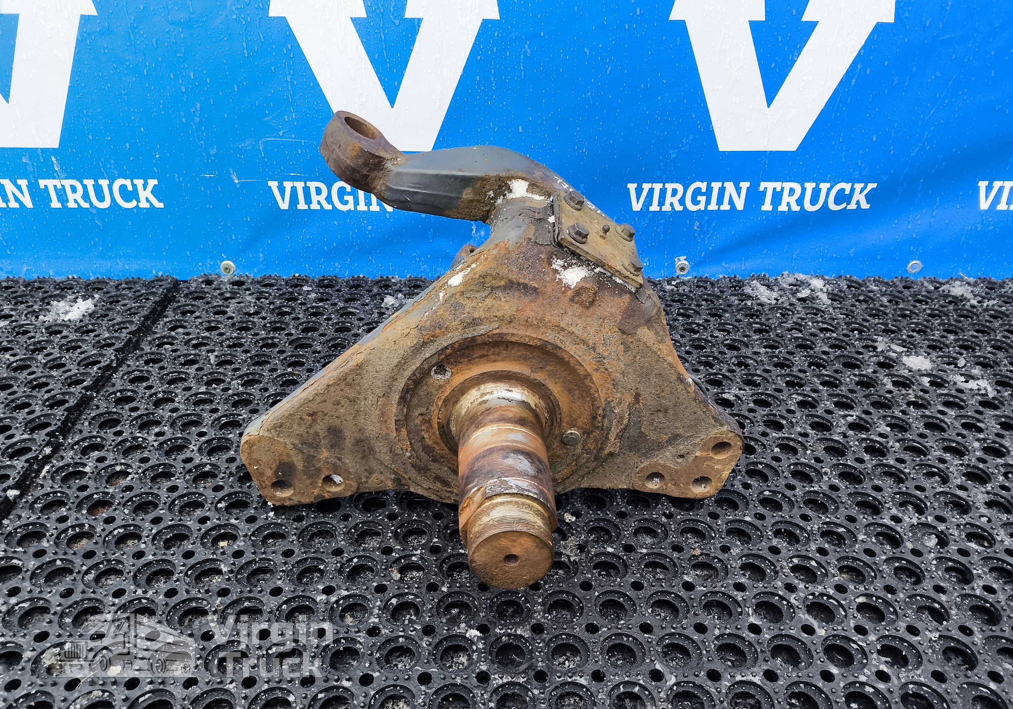 1794847 Кулак поворотный левый для Daf XF105