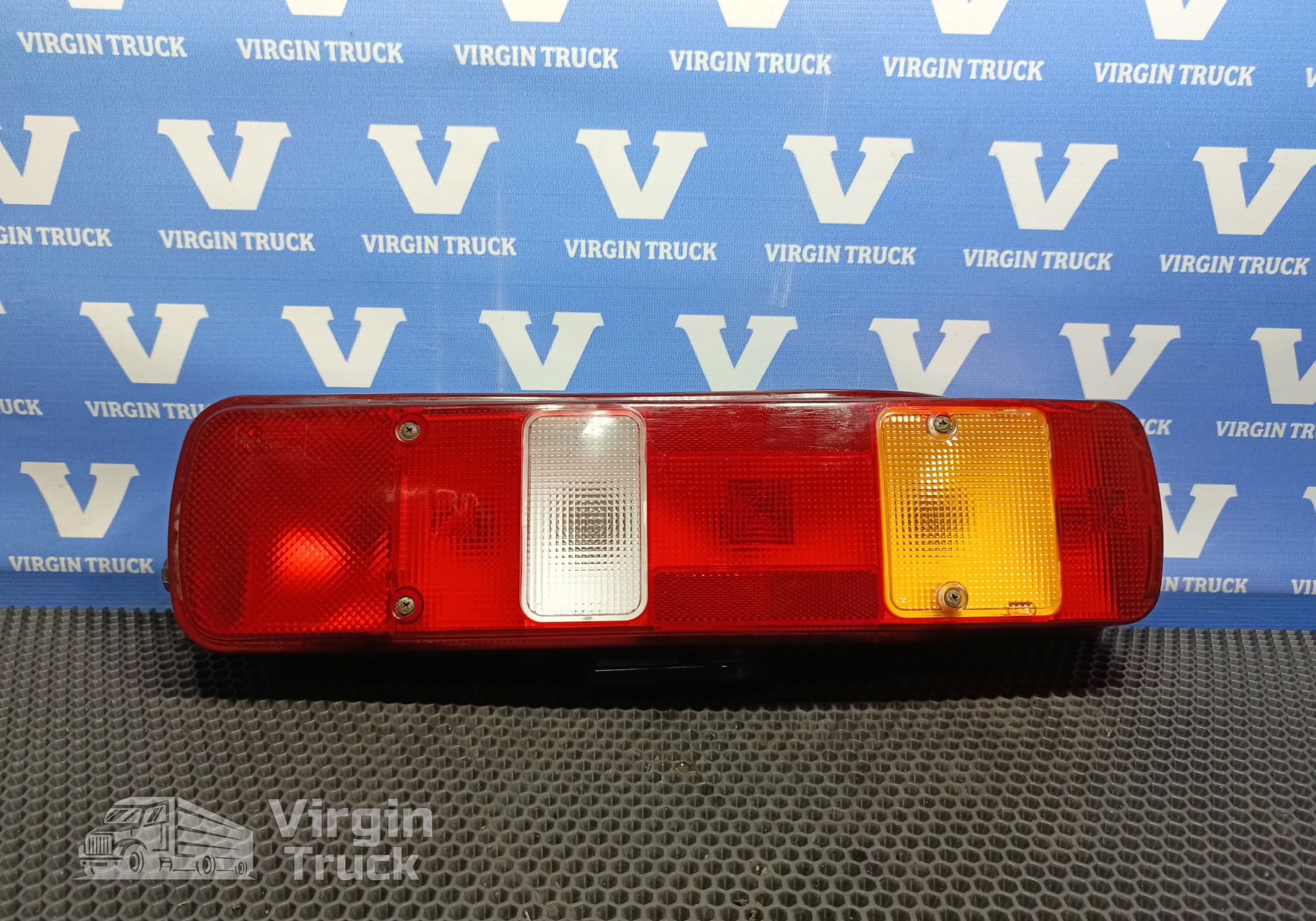 3981455 Фонарь задний левый для Volvo FH 2 (с 2002 по 2008)