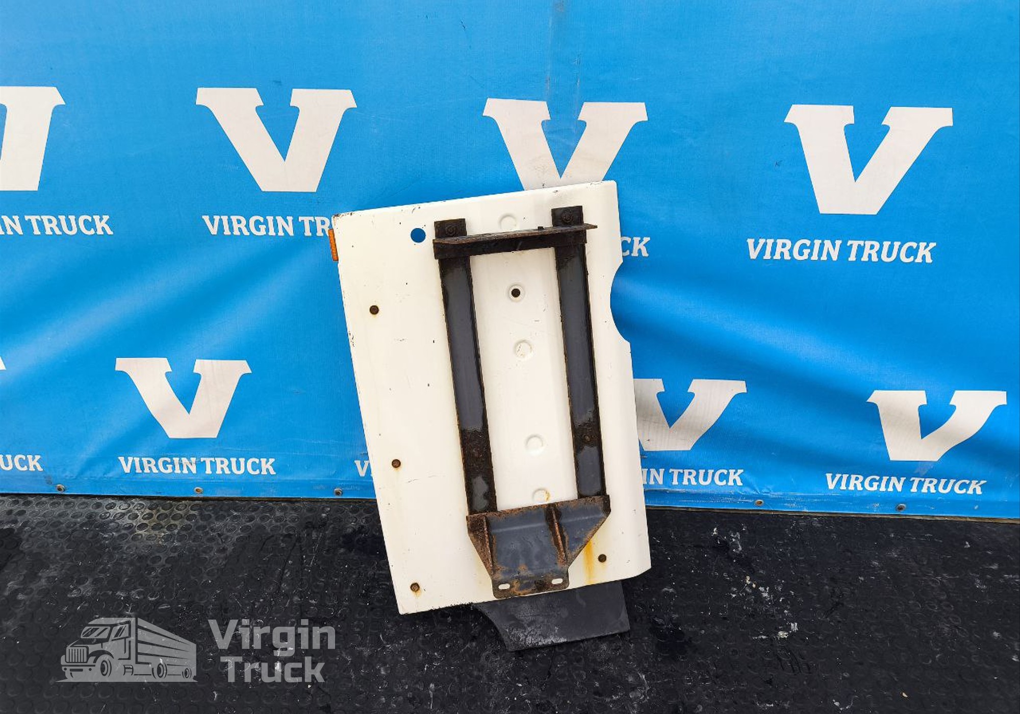 5490840302330 Крыло переднее левое для КАМАЗ 5490 (с 2013)