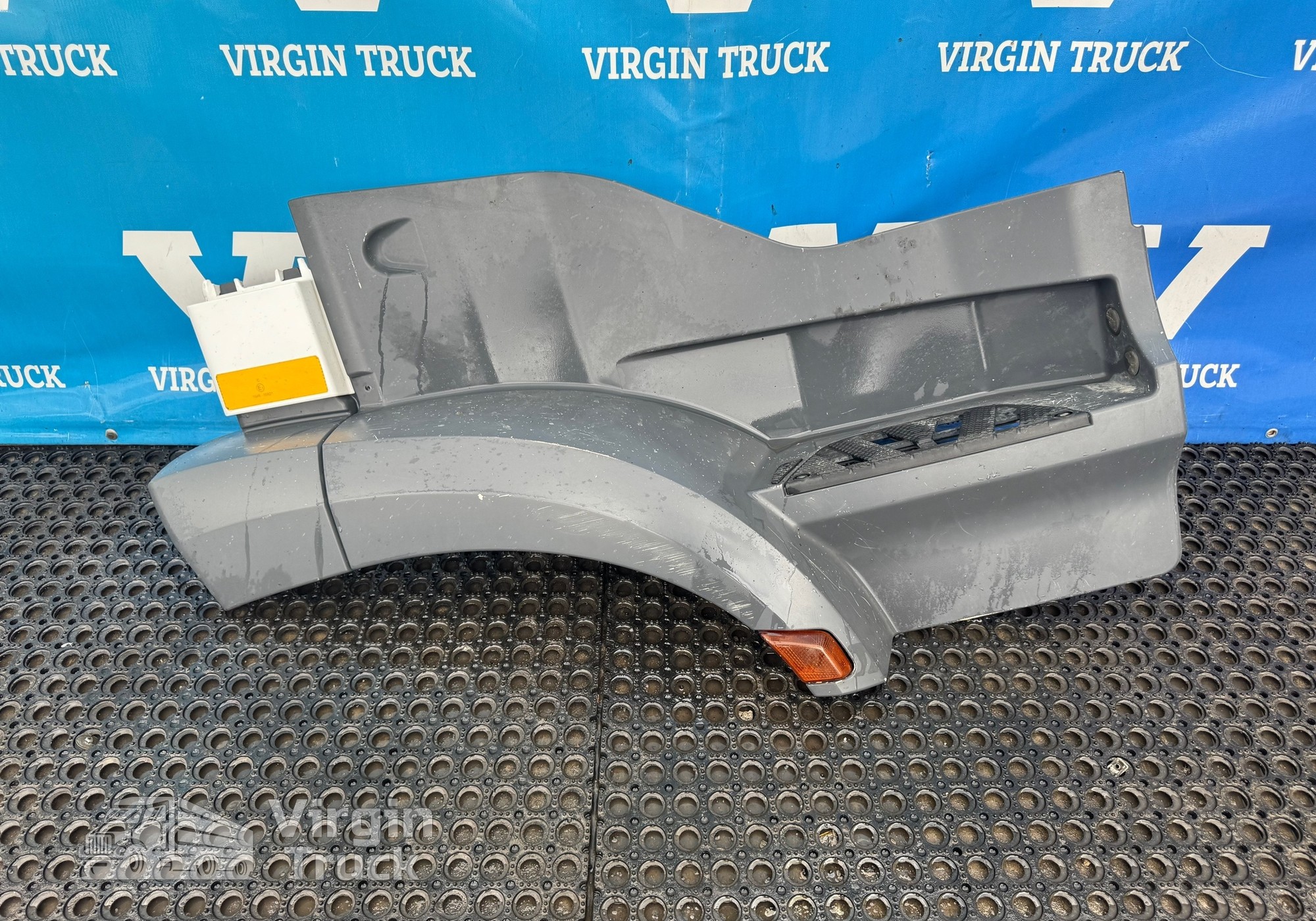 9606667503 Корпус подножки правый для Mercedes-Benz Arocs (с 2013)