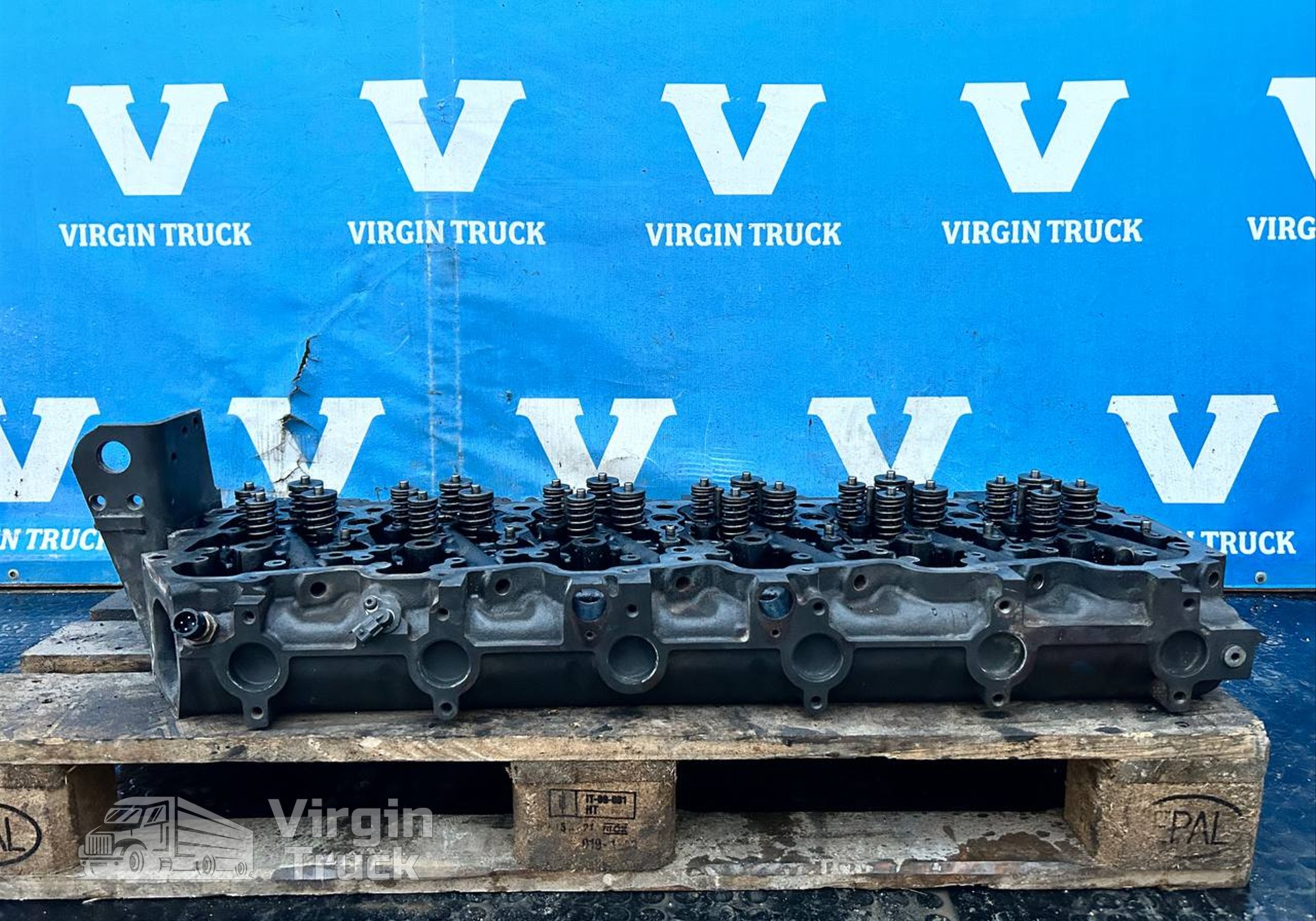 1833333 Головка блока цилиндров ГБЦ для Daf XF105 (с 2005)