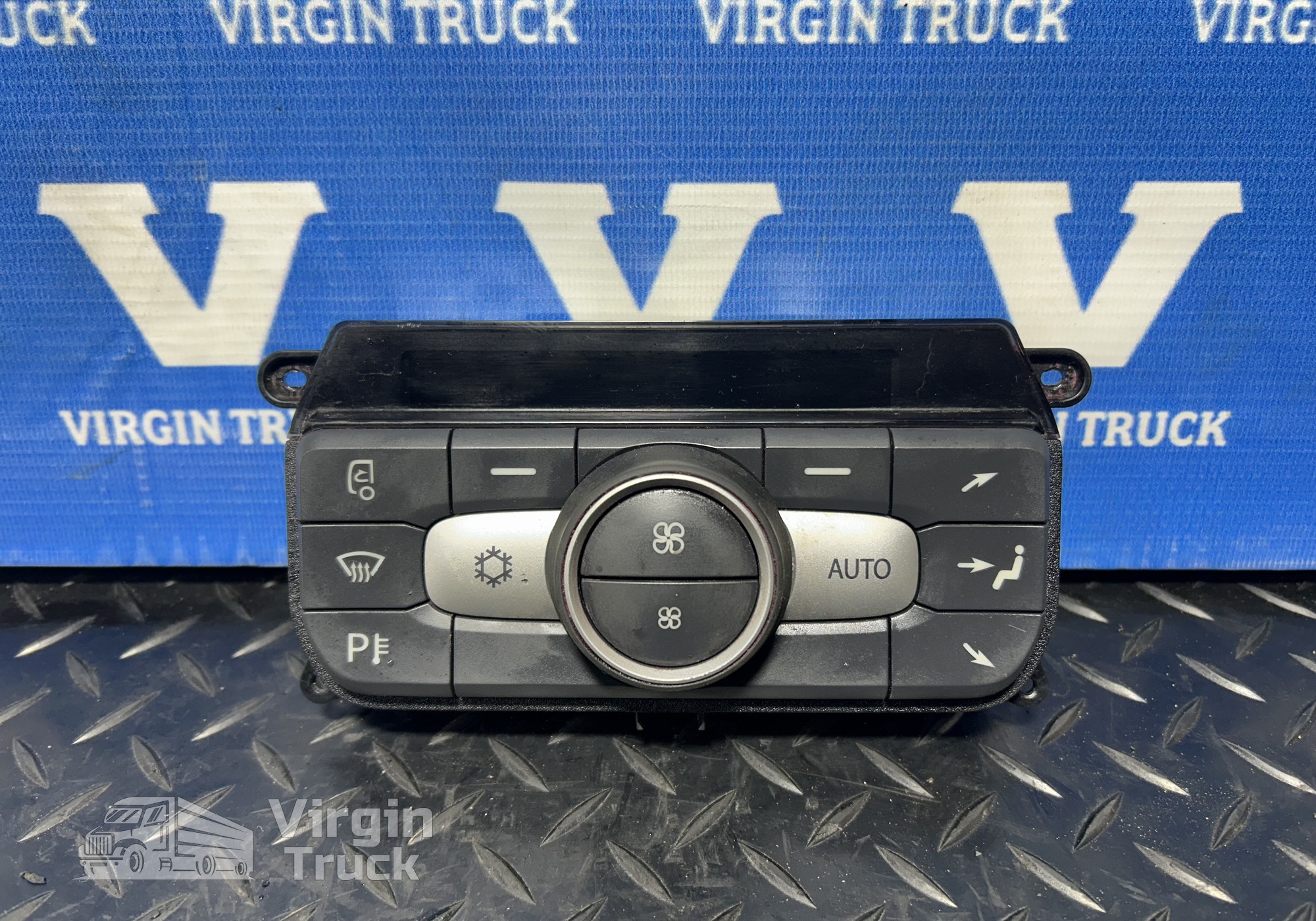 2136829 Блок управления климатом для Daf XF106 (с 2012)