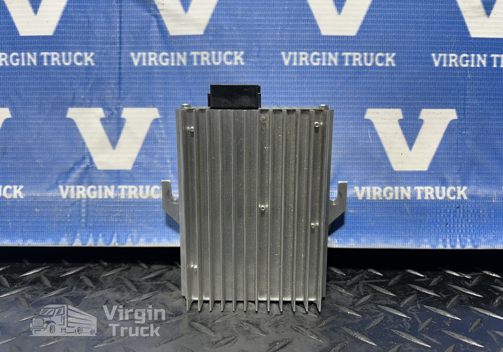 21385592 Преобразователь напряжения для Volvo FH