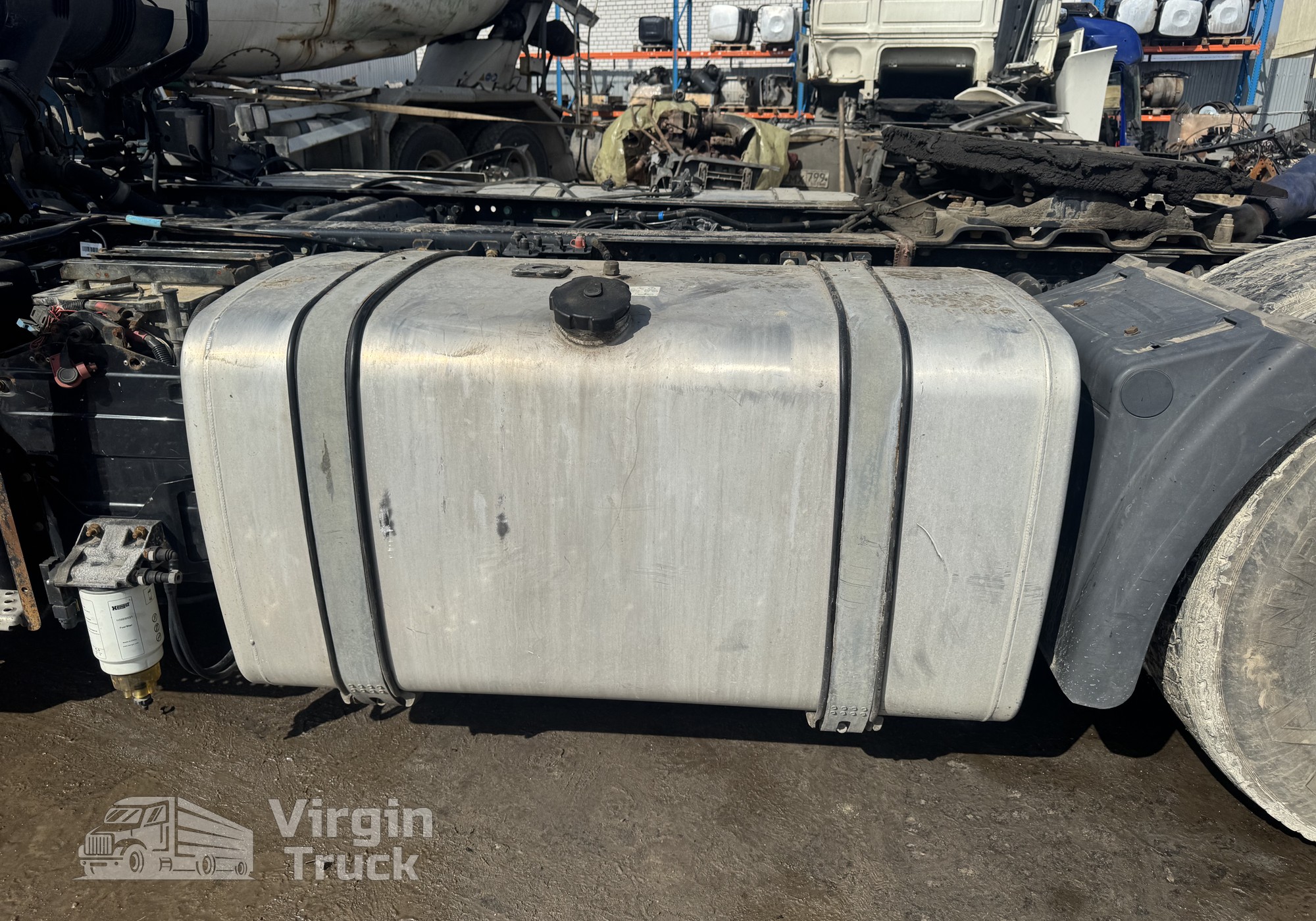 81122015887 Бак топливный в сборе 580L 2018г. для Man TGS