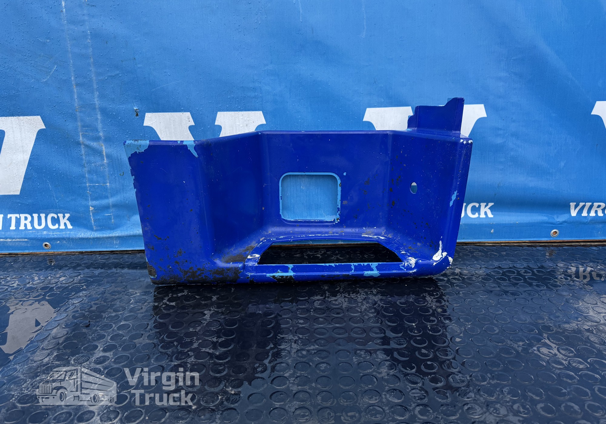 81616100334 Корпус подножки правый для Man TGA (с 2000 по 2007)