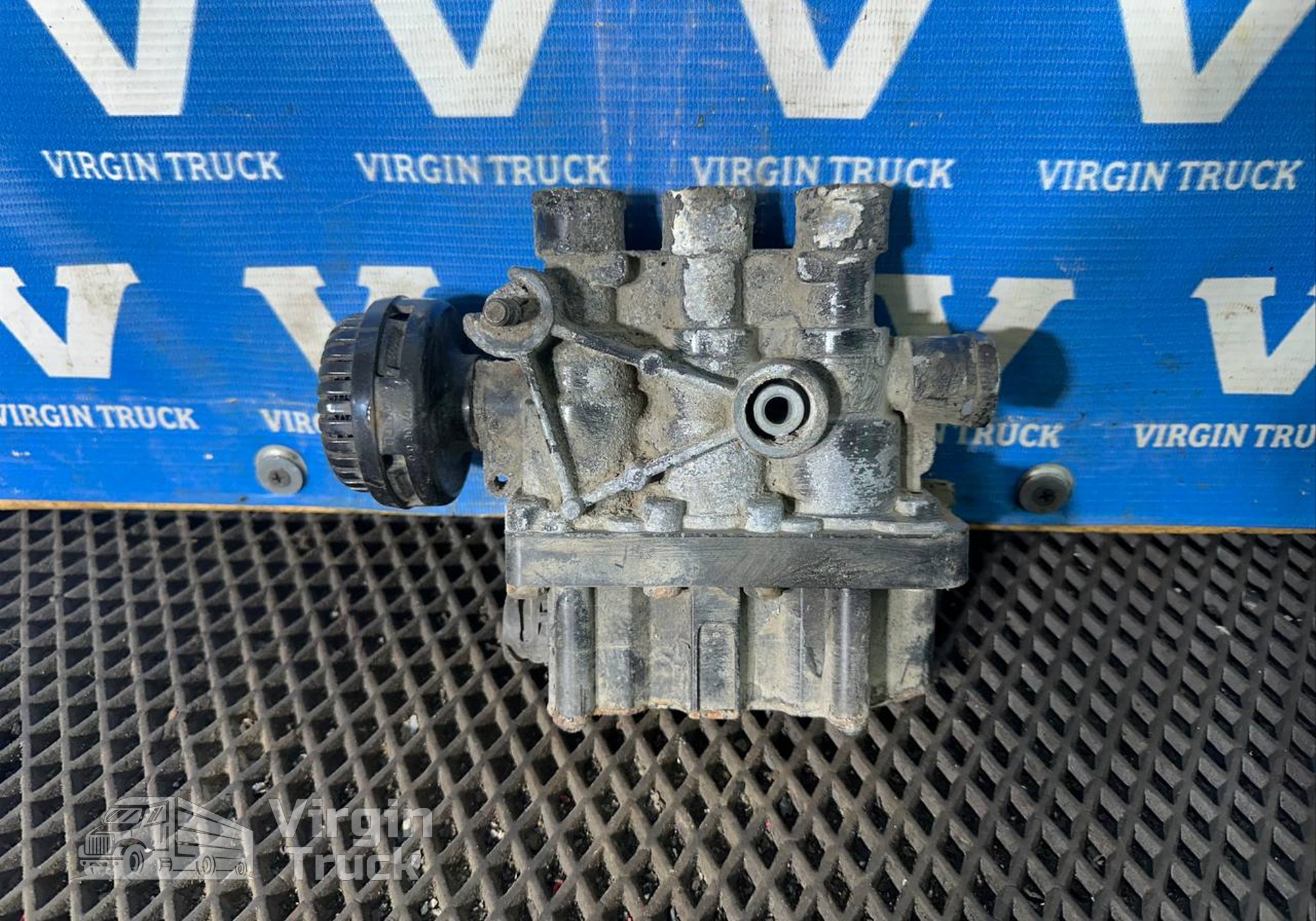 5010457434 Кран уровня пола главный