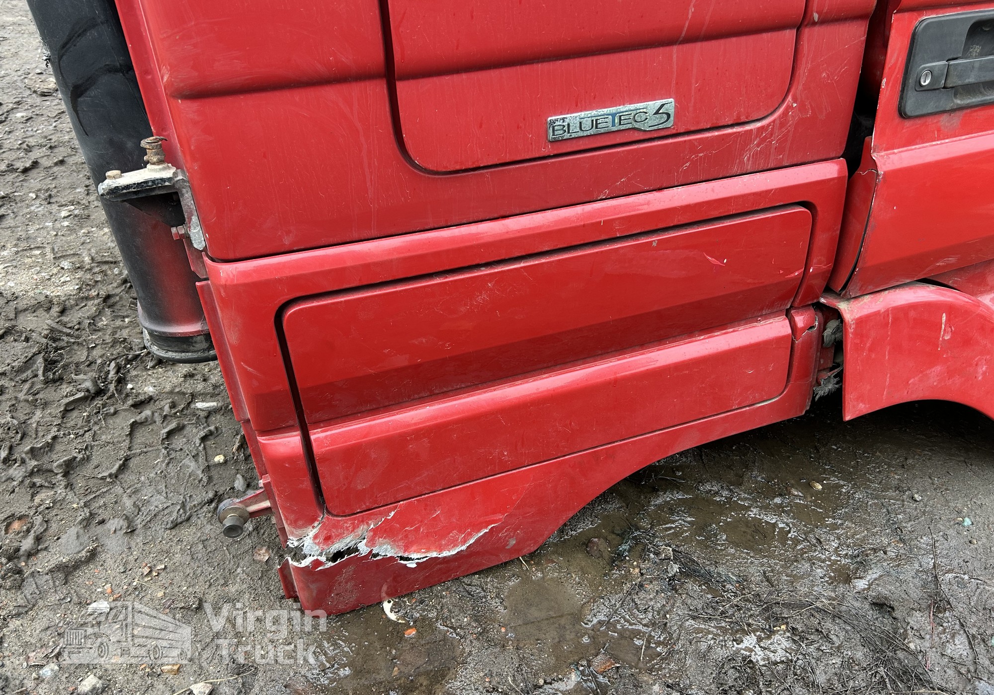 A9418901990 Ящик инструментальный правый для Mercedes-Benz Actros