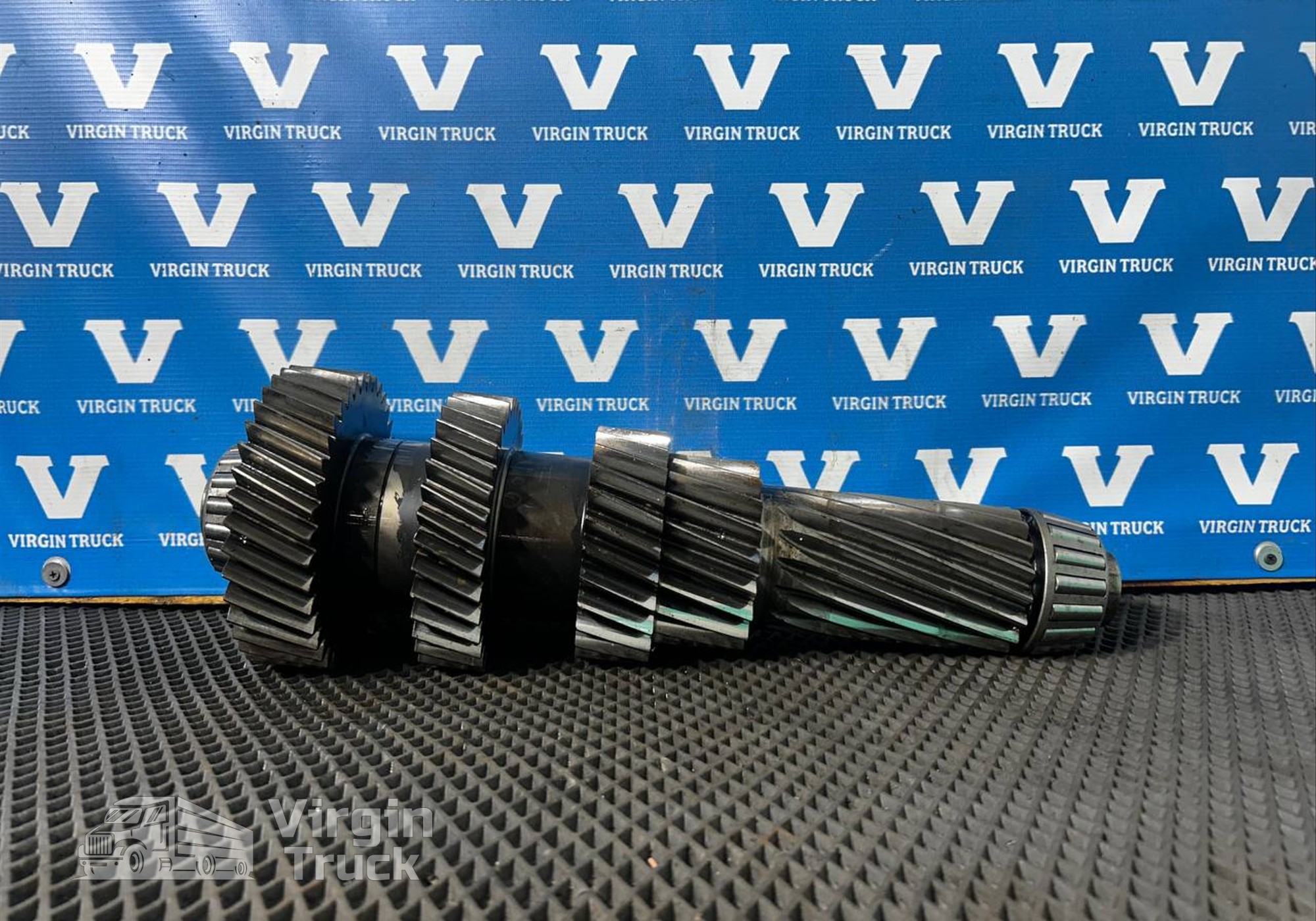 1316303005 Вал промежуточный КПП ZF