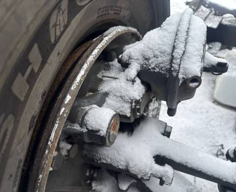 1862301 Суппорт передний левый 2019г.