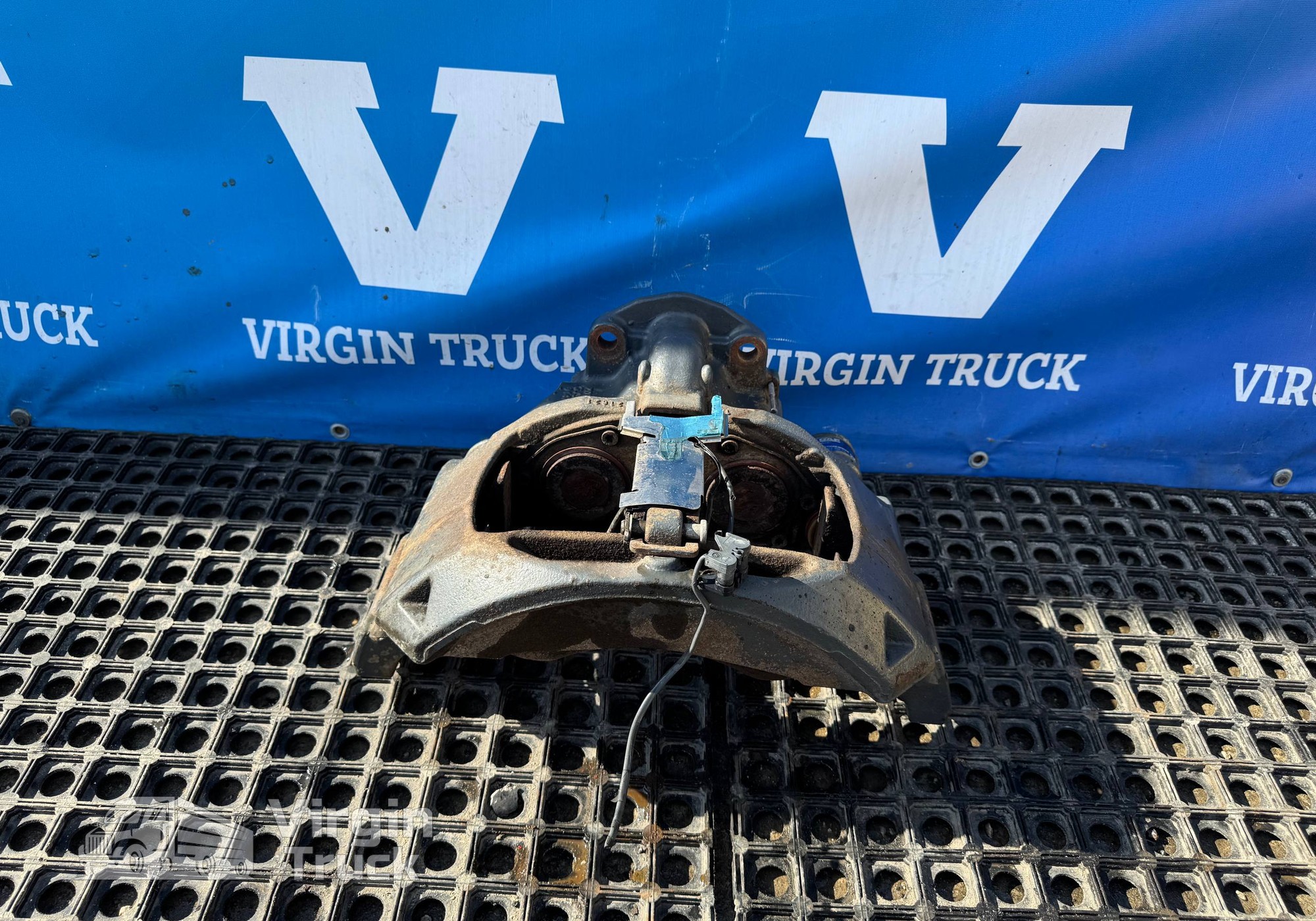 1862301 Суппорт задний правый 2021г. для Iveco