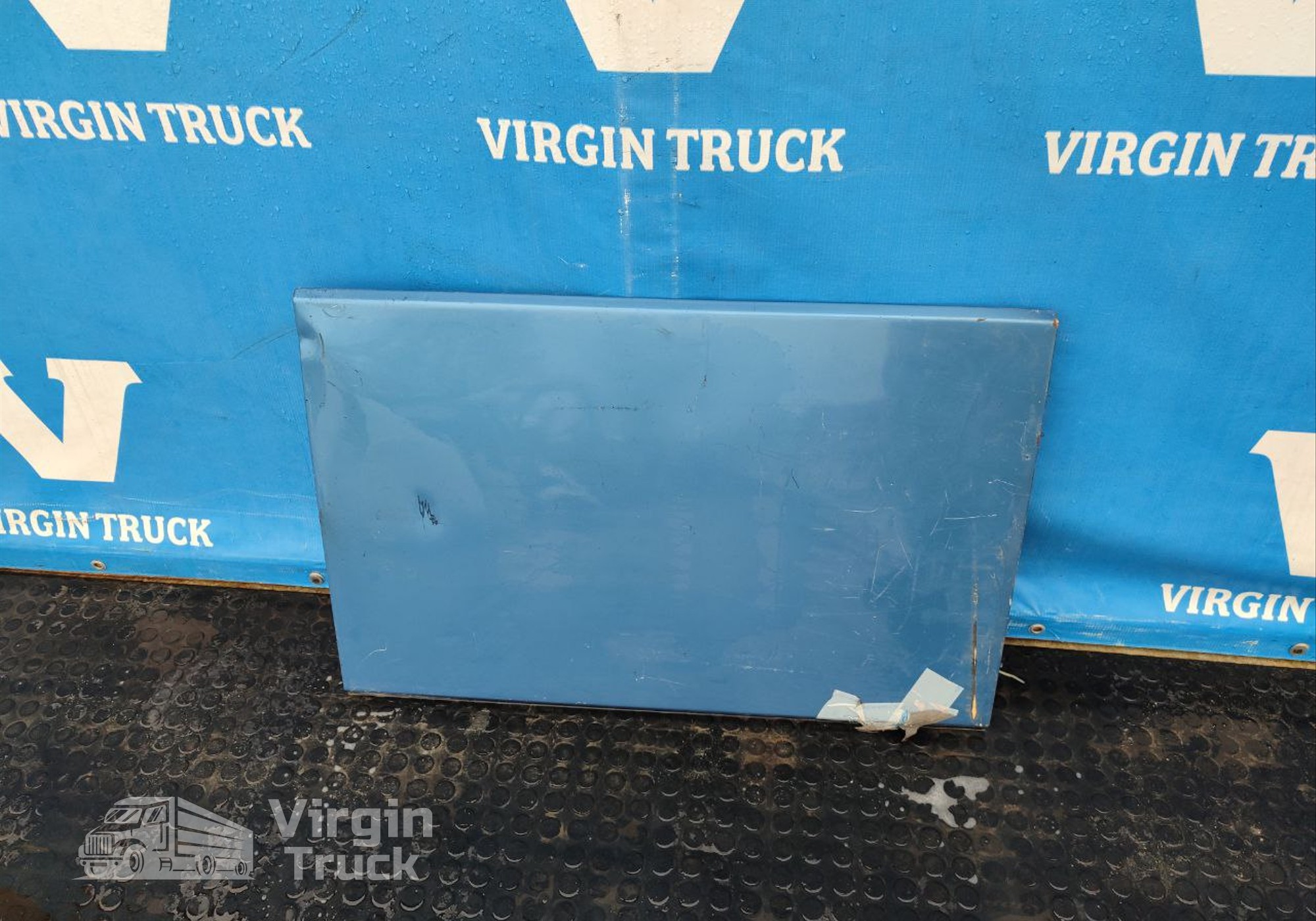 1311495 Крышка инструментального ящика для Daf XF105