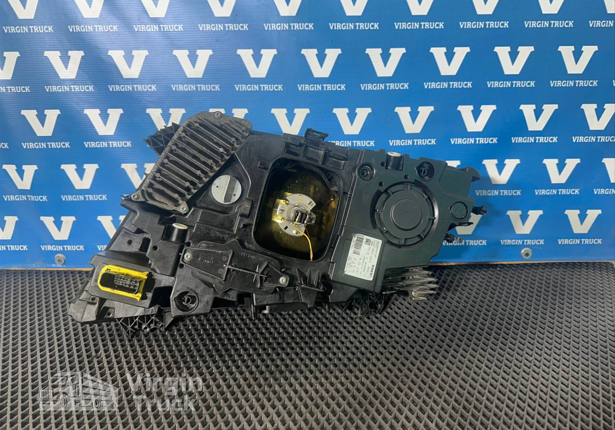 22239221 Фара левая для Volvo FH 4 (с 2012)