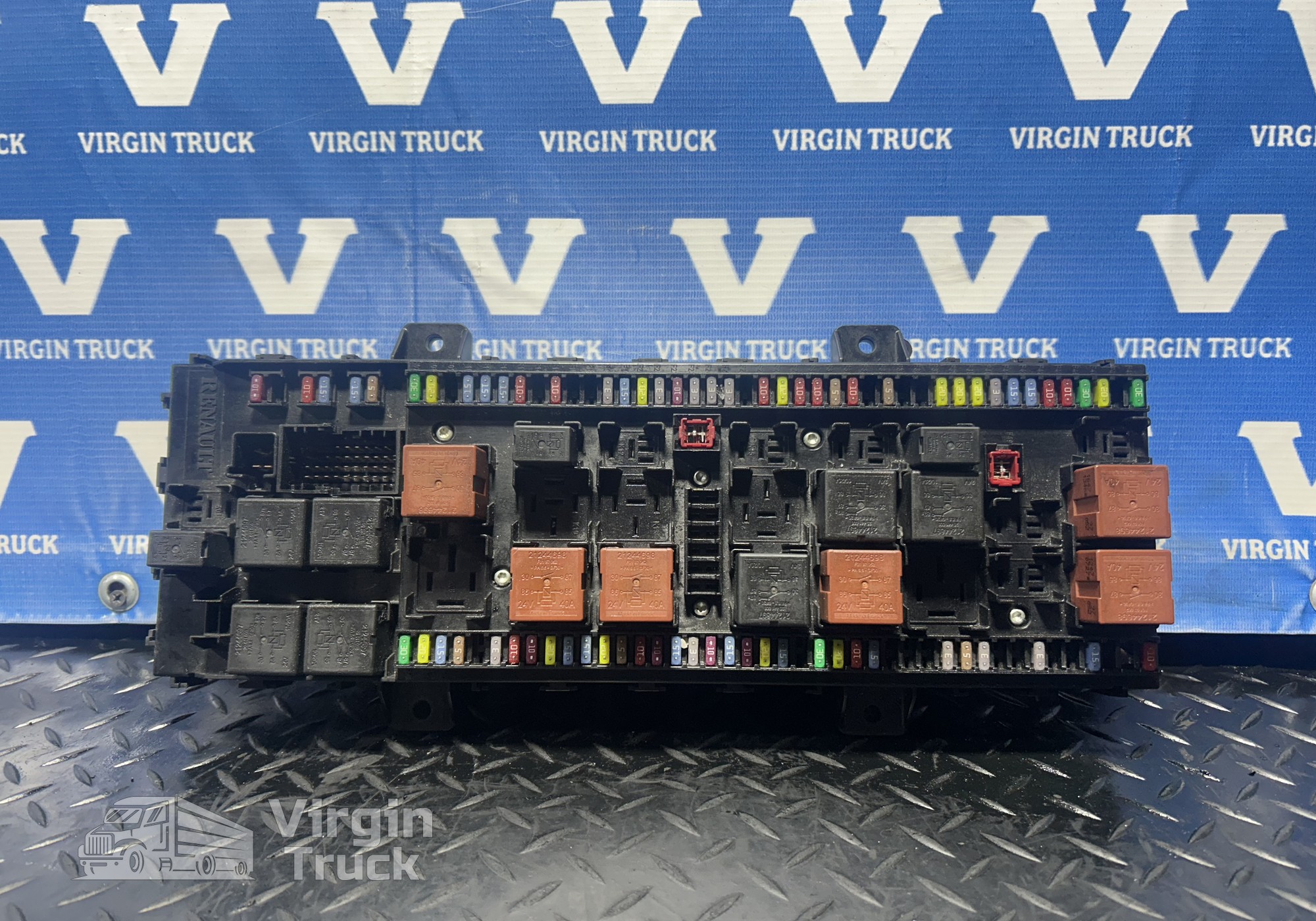 Блок предохранителей для Renault T (с 2013)