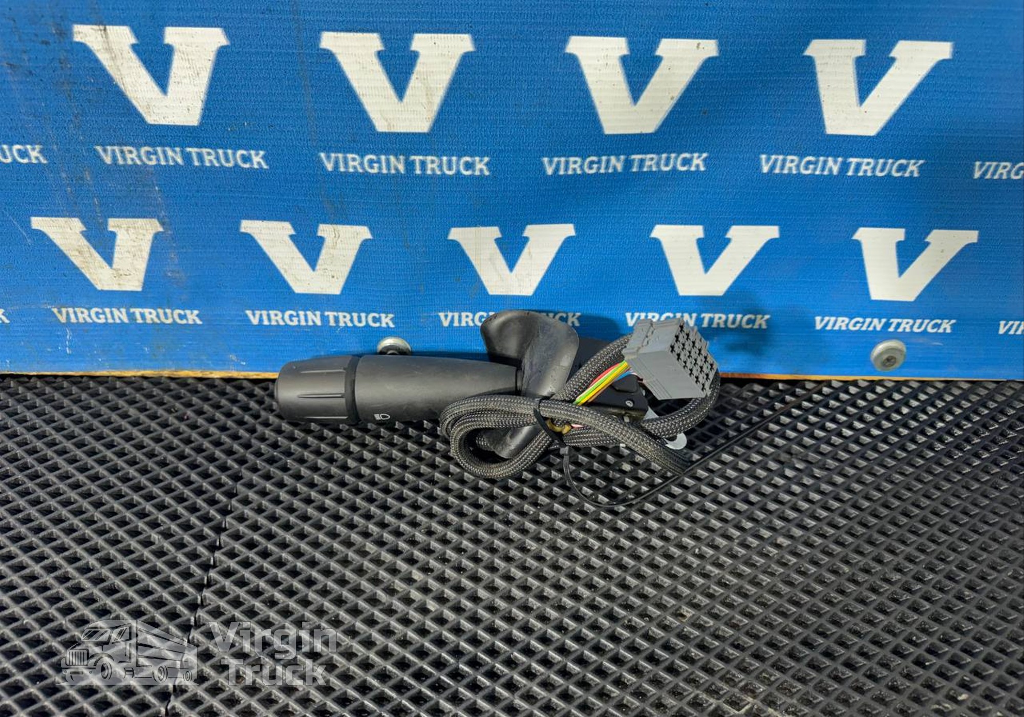 1892960 Переключатель поворотов подрулевой