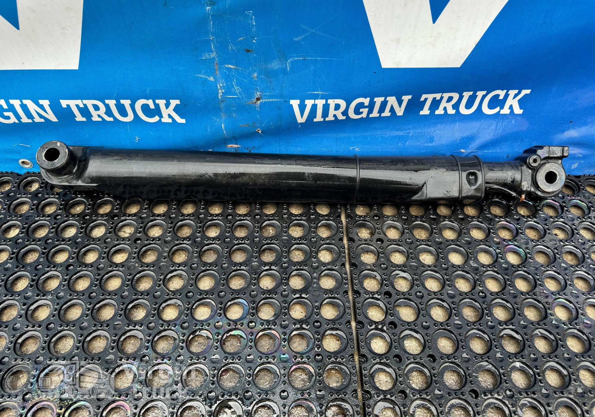 7422302641 Цилиндр подъема кабины для Renault T (с 2013)