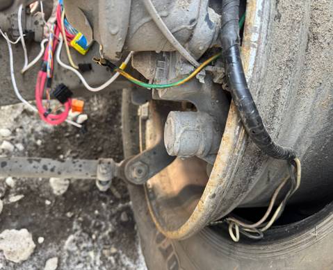 1862300 Суппорт передний правый 2021г.