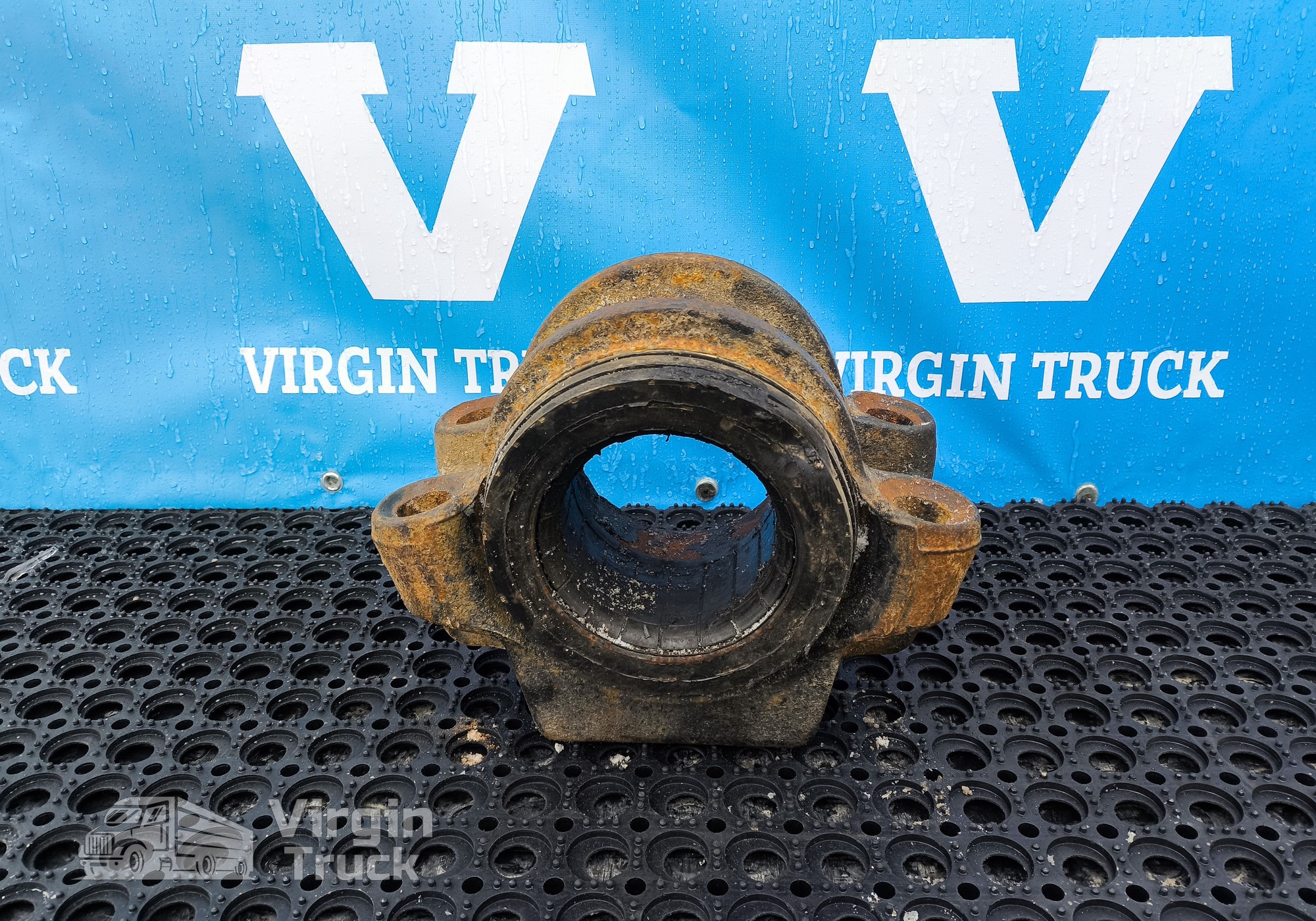 81413503017 Балансир для Man TGA