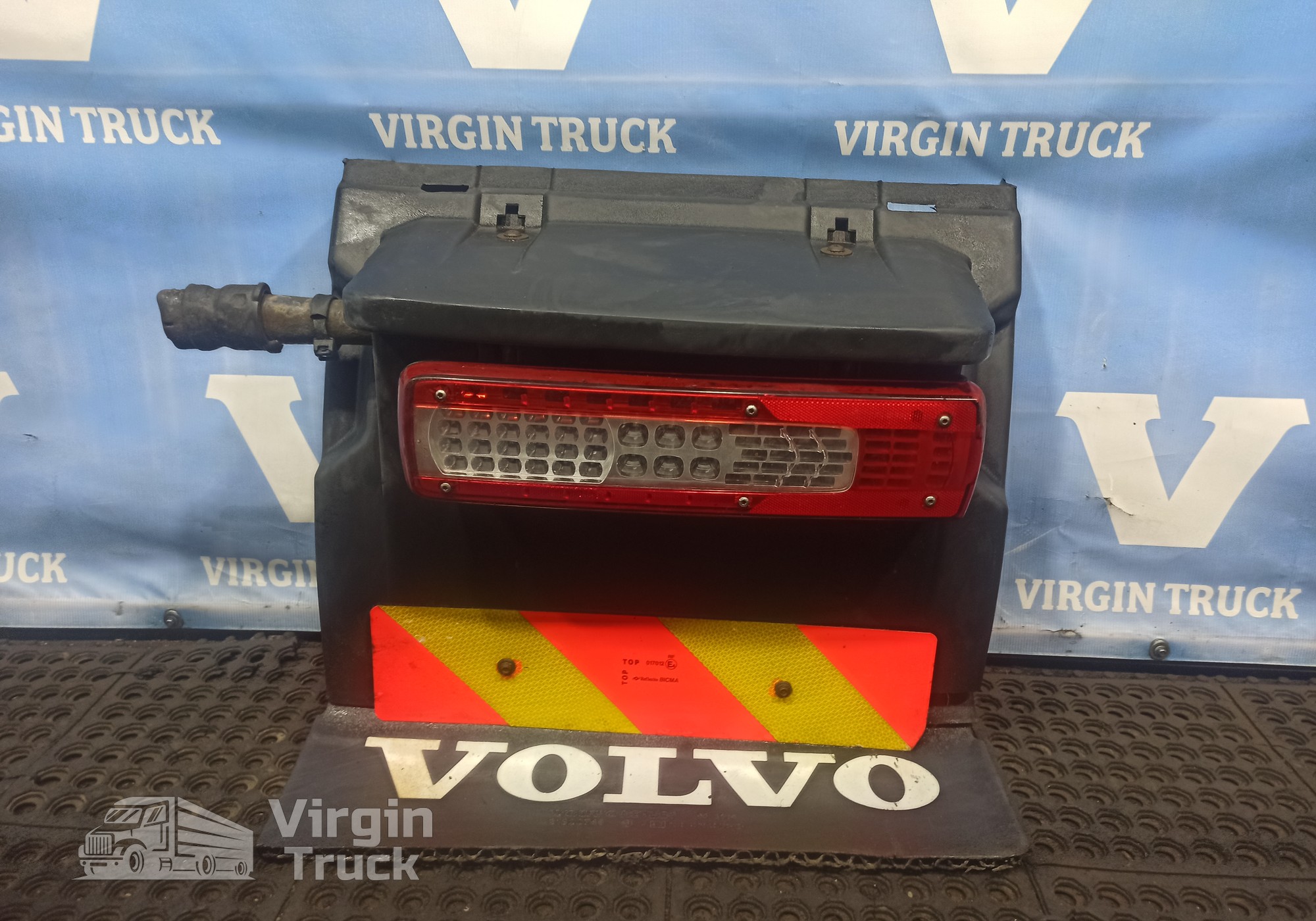 22087691 Крыло заднее правое для Volvo FH