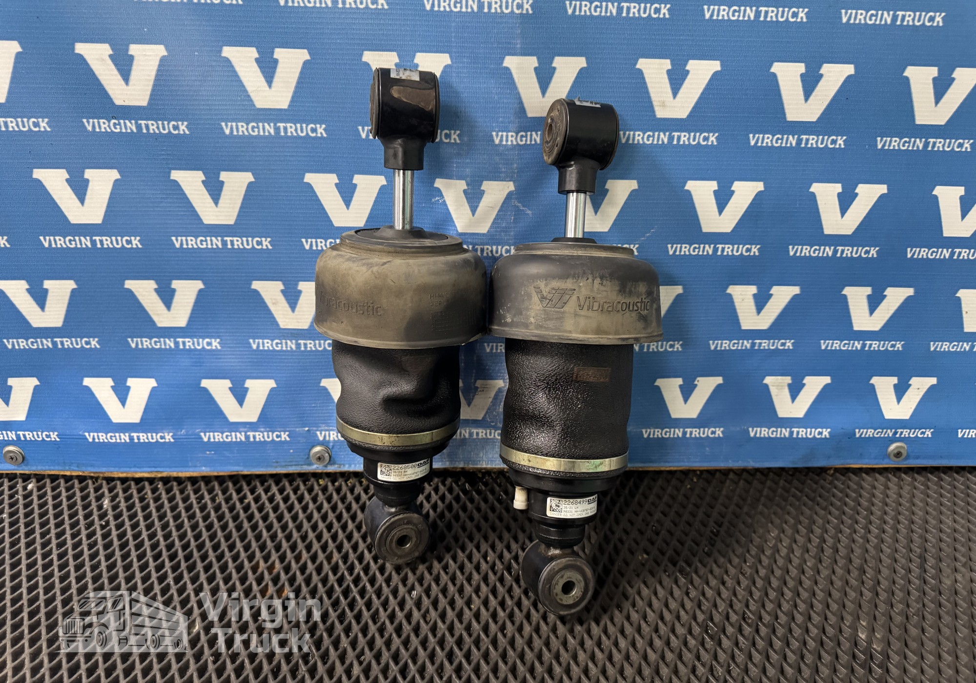 2268500 Комплект подушек кабины передних для Daf XF106 (с 2012)